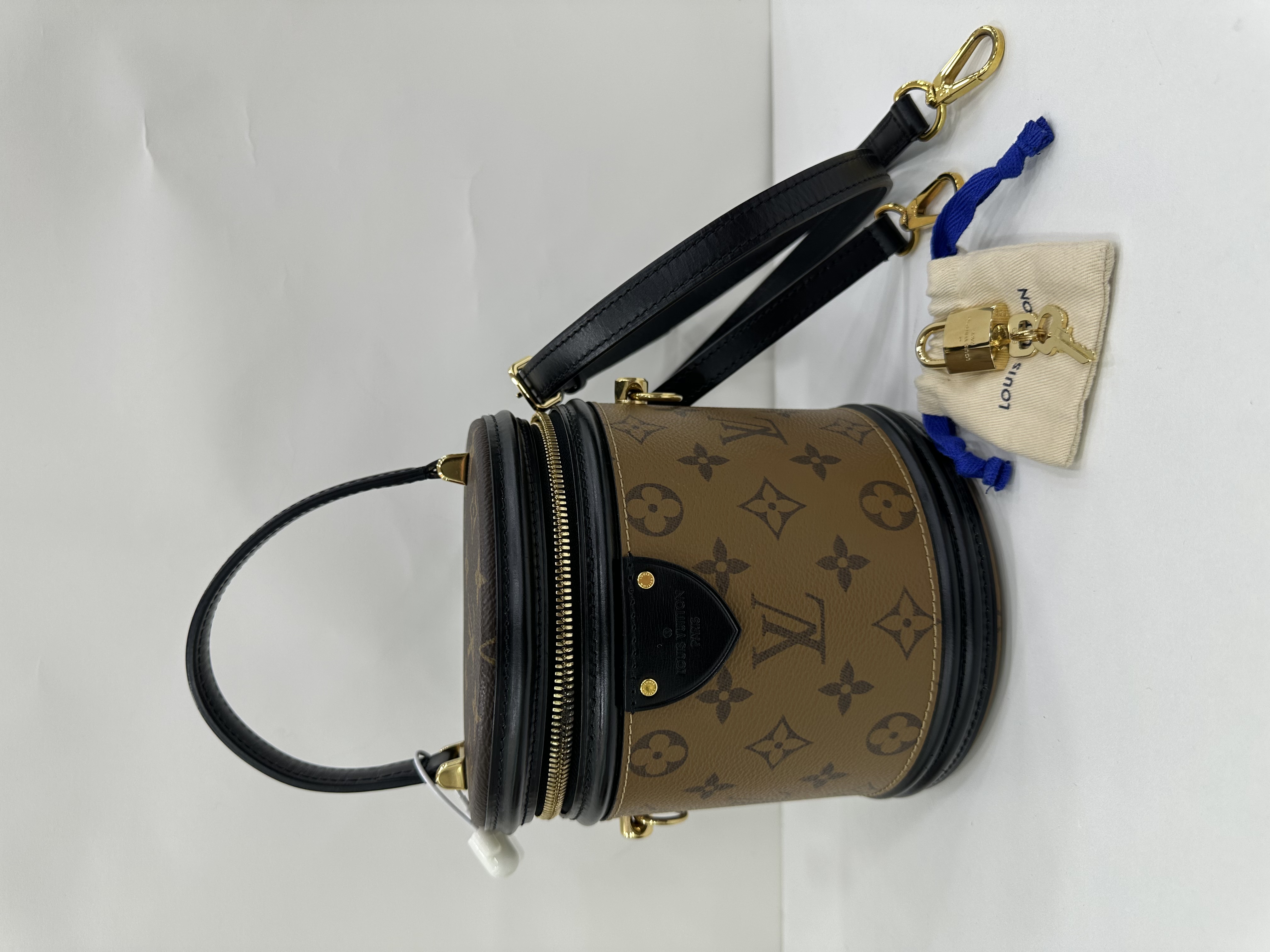 直播貨品 |  [1個-$100 2個-$300］GG05