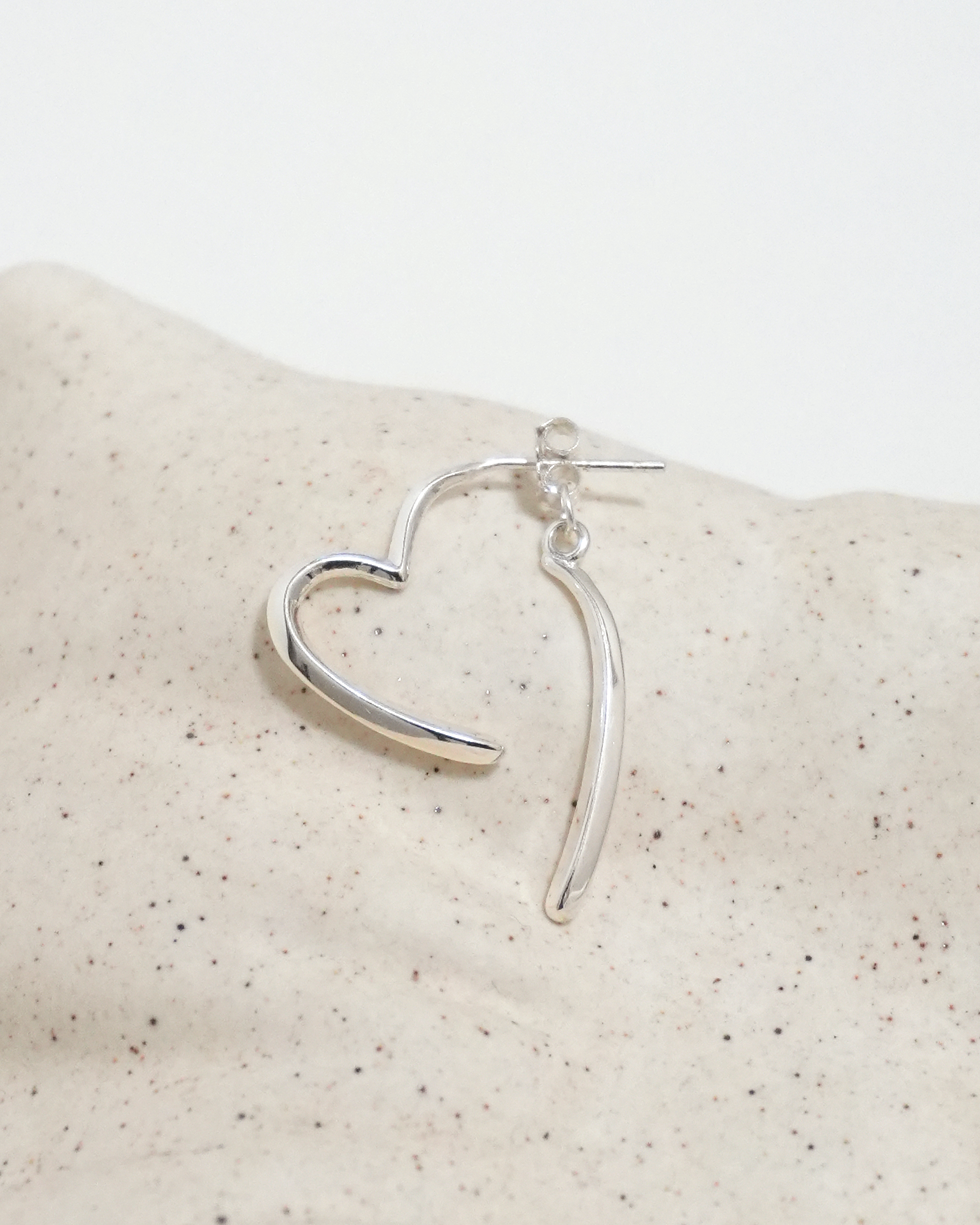 Sleek Heart Silhouette Earrings