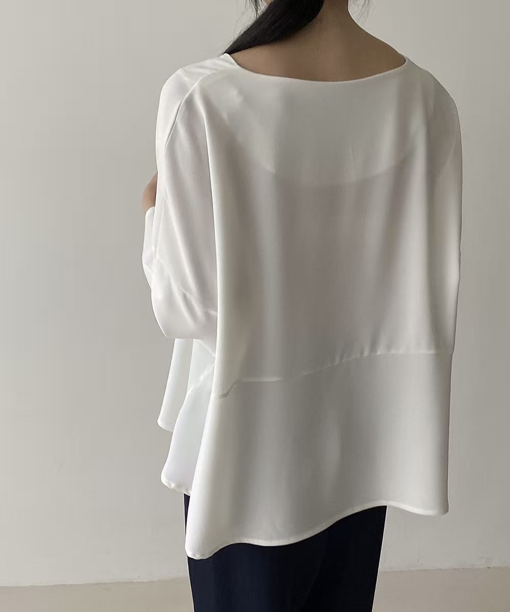 Made in Korea 🇰🇷滑梳織A cut top