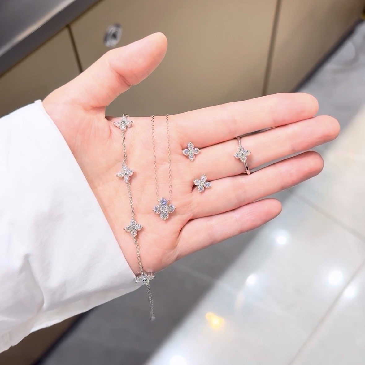 莫桑钻～幸运草系列✨ 手链-项链-耳钉-戒指💎