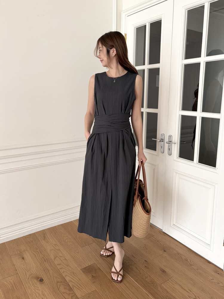 Arya Two-Way Textured Dress (Charcoal)
