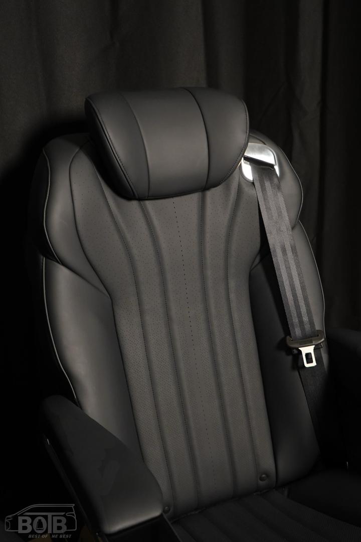 HIACE CRYSTAL 3.0 PILOT SEAT / UNI-ST-6010-HY