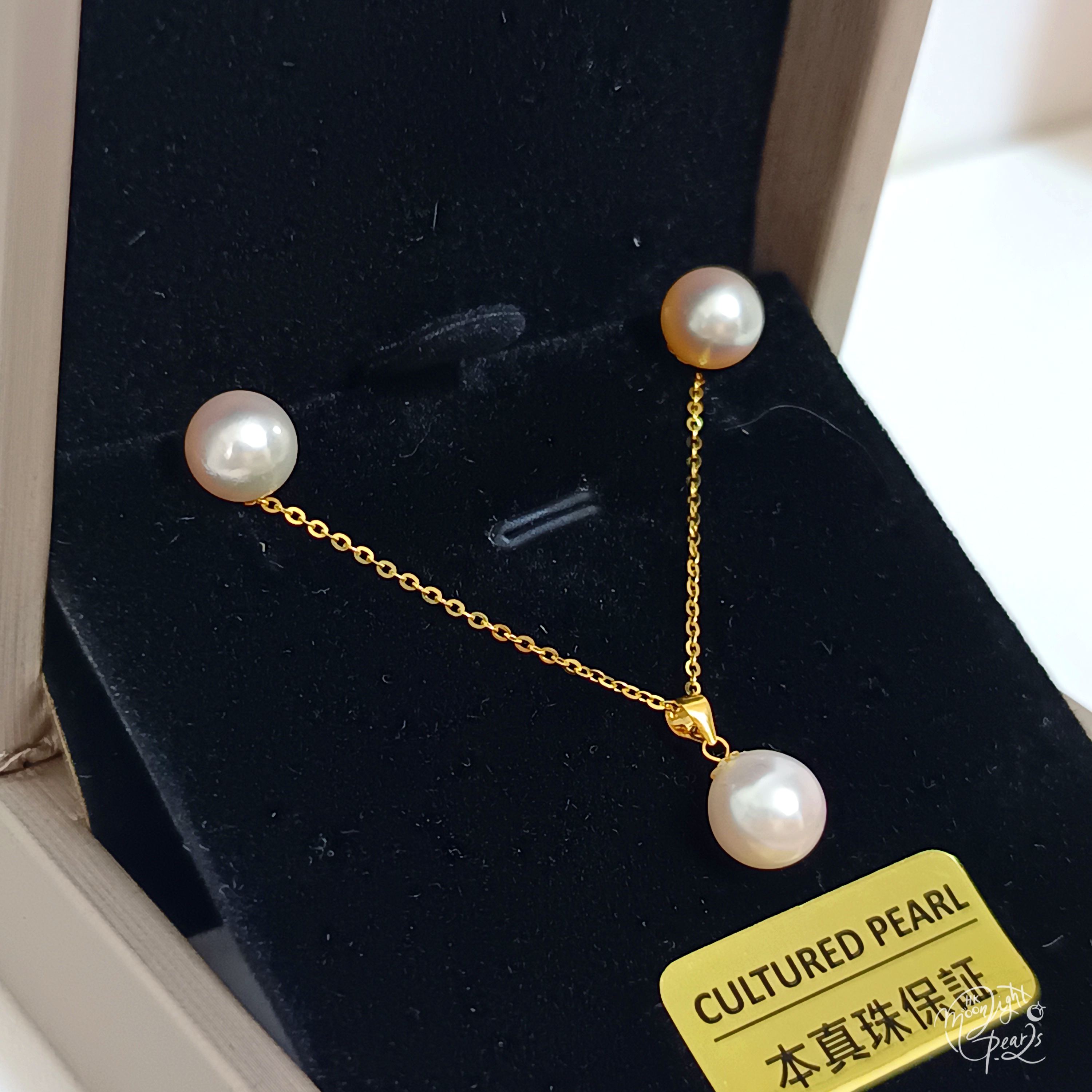 近正圓極強光日本akoya櫻花粉海水珍珠18k金吊墜+18k金耳釘套裝（送金色s925銀鍊）