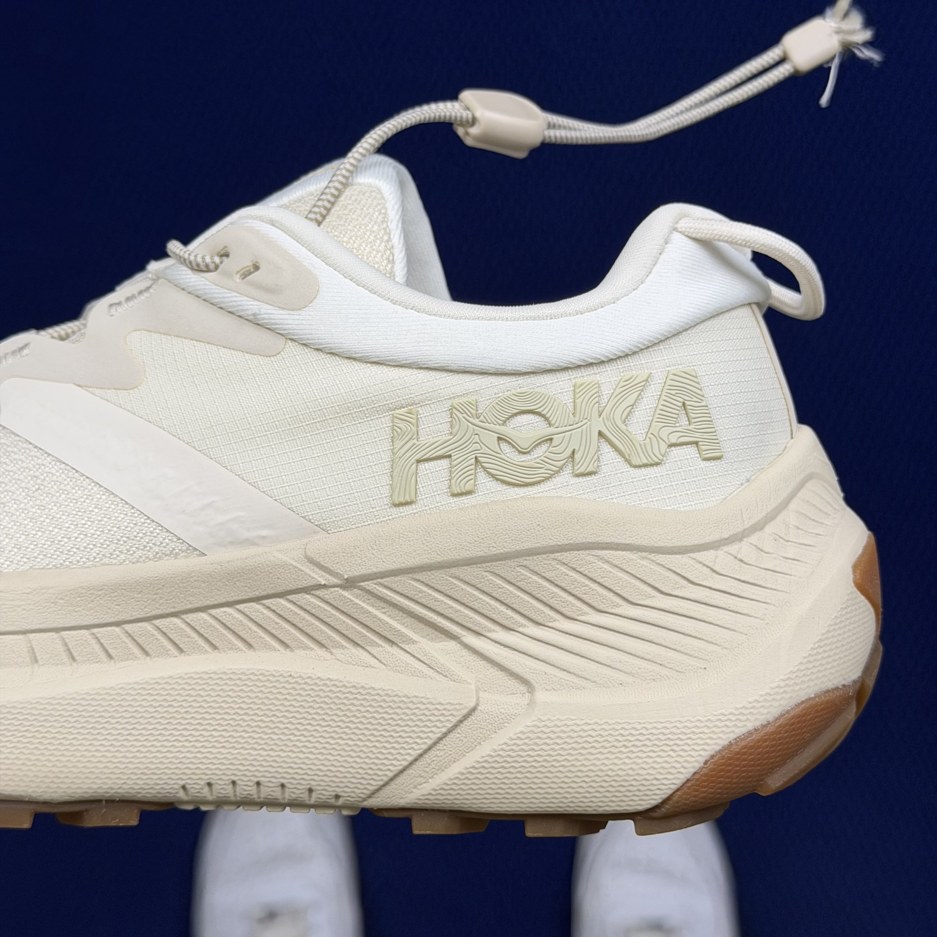 Hoka One One Transport