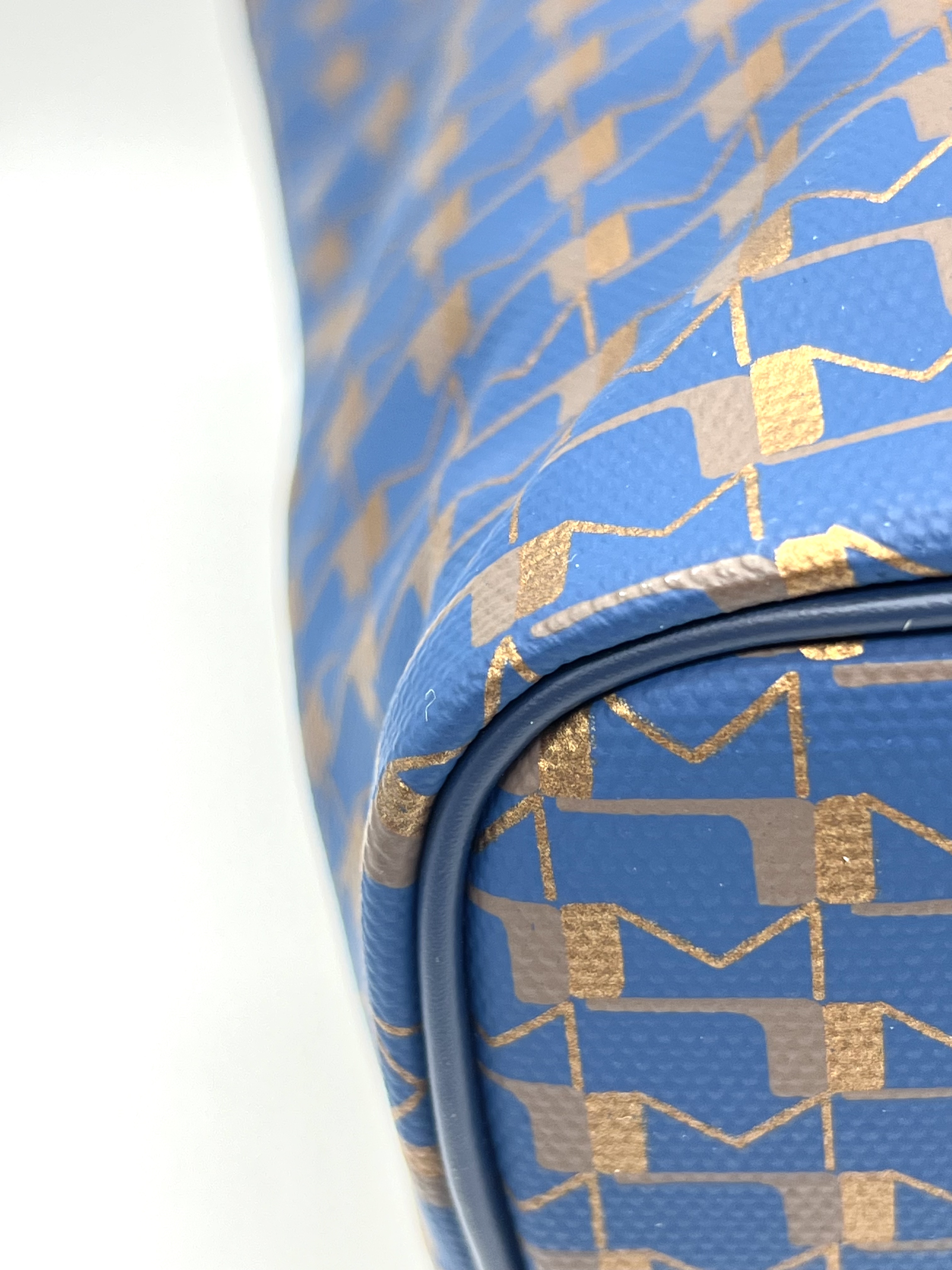 Pre-Owned MOYNAT Printed Coated Canvas Tote Bag / Product Code: 26051530