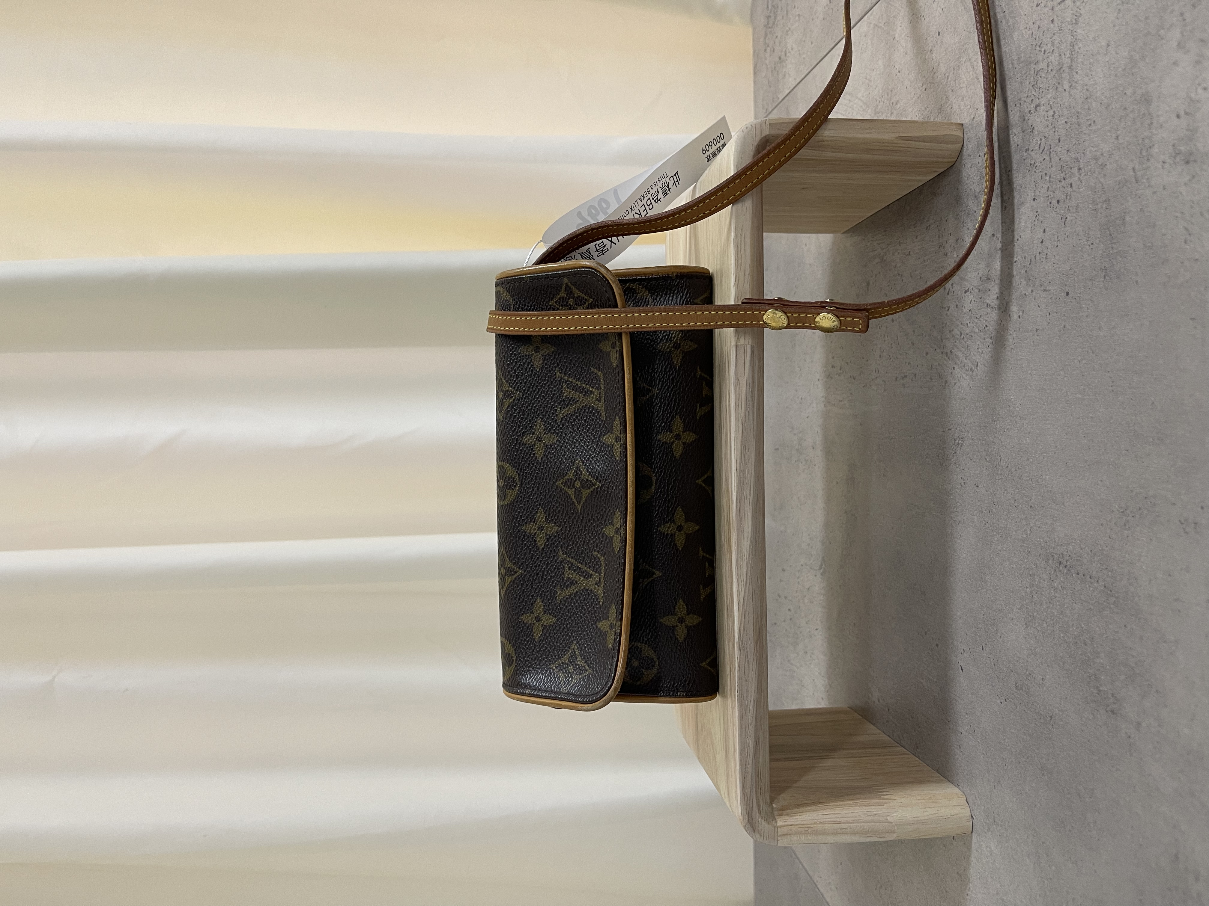 Pre-owned Louis Vuitton Monogram Pochette Twin PM/ Product Code: 26012508