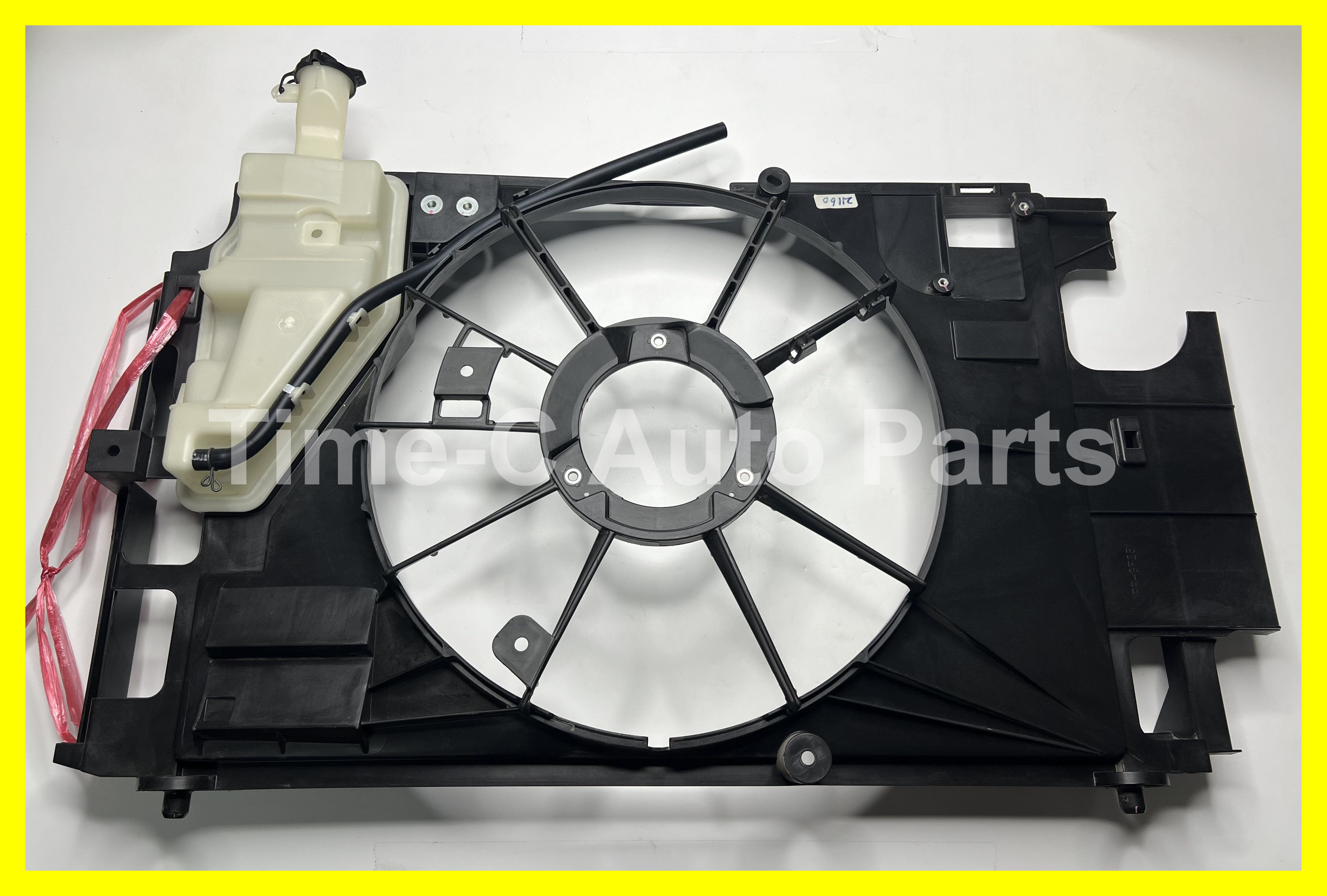 Toyota Prius C - 風扇蓋連水壺 - 16711-21160