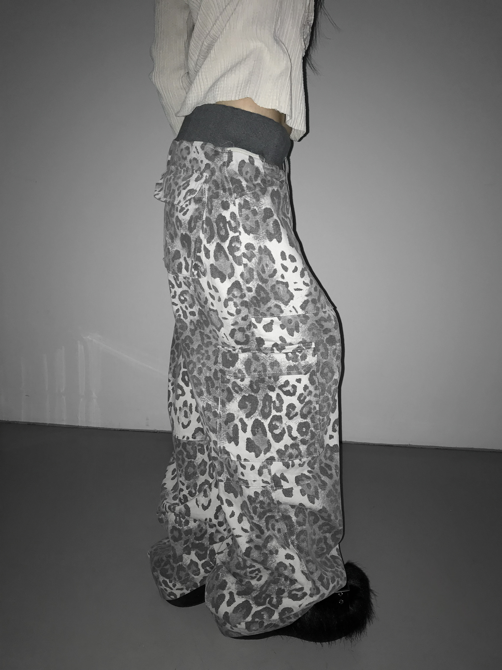 Leopard Print Wide-leg Cargo Pants