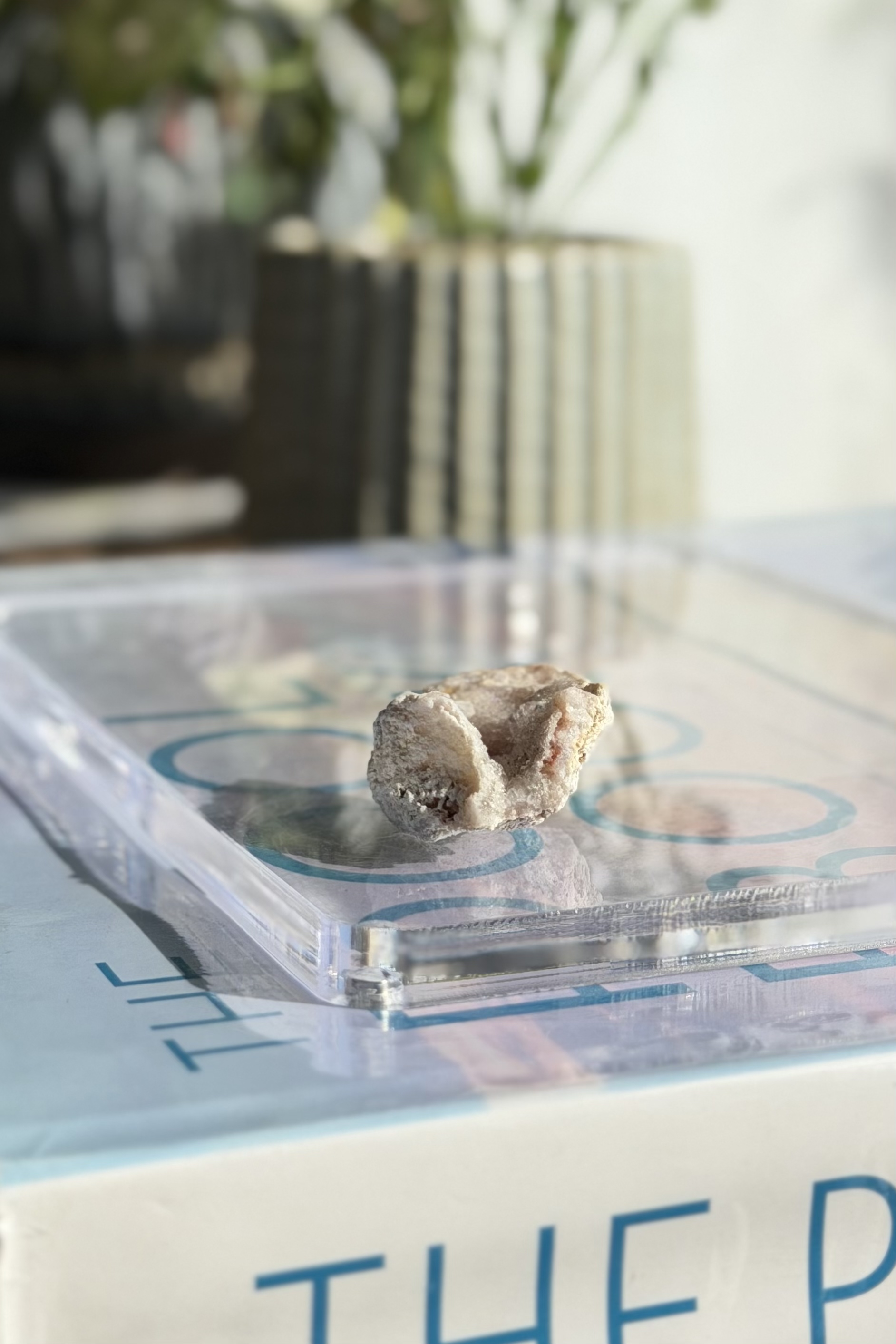  ༒3.9cm Pink Amethyst Geode༒  PA.7090H3m-RA22*03S