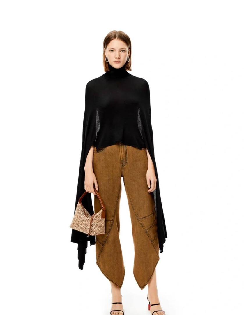 * 𝘊𝘶𝘣𝘪 𝘈𝘯𝘢𝘨𝘳𝘢𝘮 提花布手袋✌️ 小号尺寸:21-12-17cm（顶部宽处25cm） 编码:652104 棕色/提花布【配全套礼盒】 包包面料挺括度适中，没有固定形状 ，背上出门慵懒氛围感十足😘，肩带可以调节，伸缩至腋下背，单肩，手拎皆可