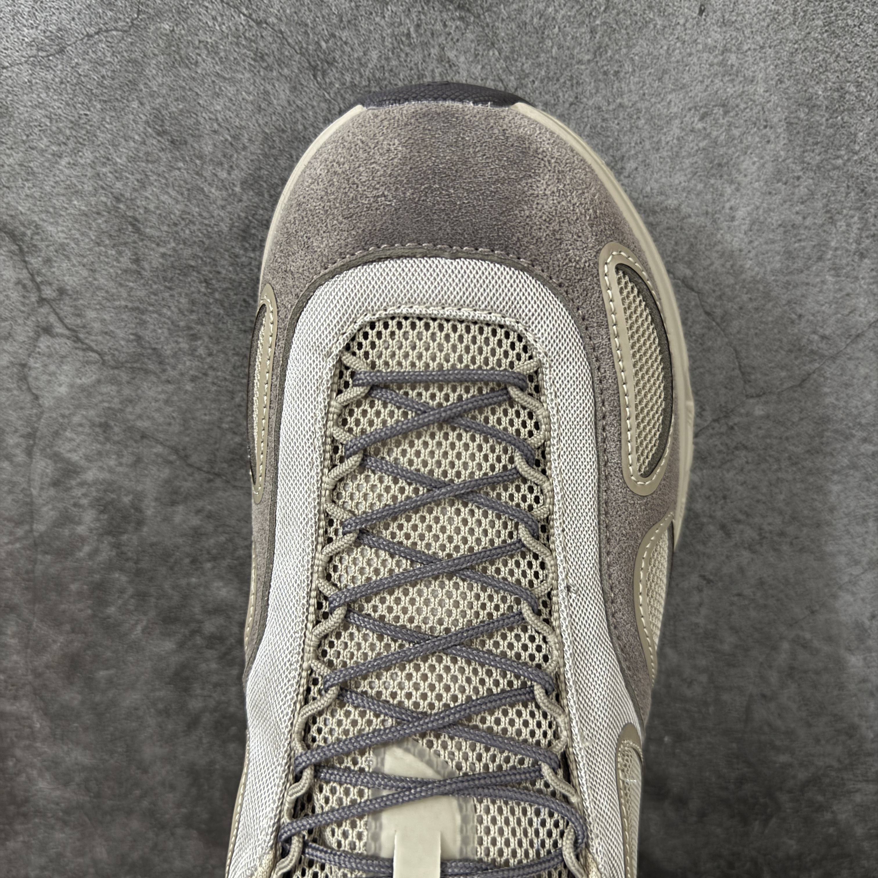 FKA twigs x On Running Cloud X 4