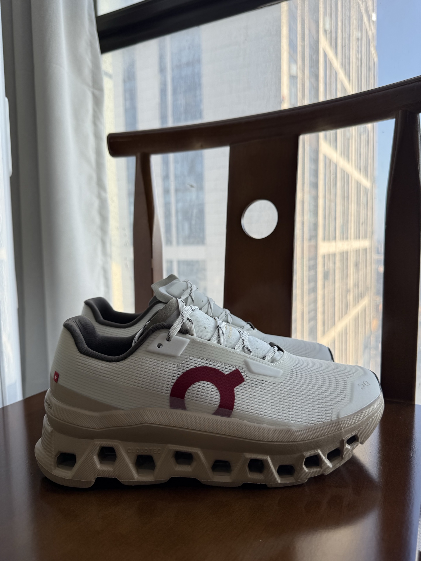 On Cloudmonster Void