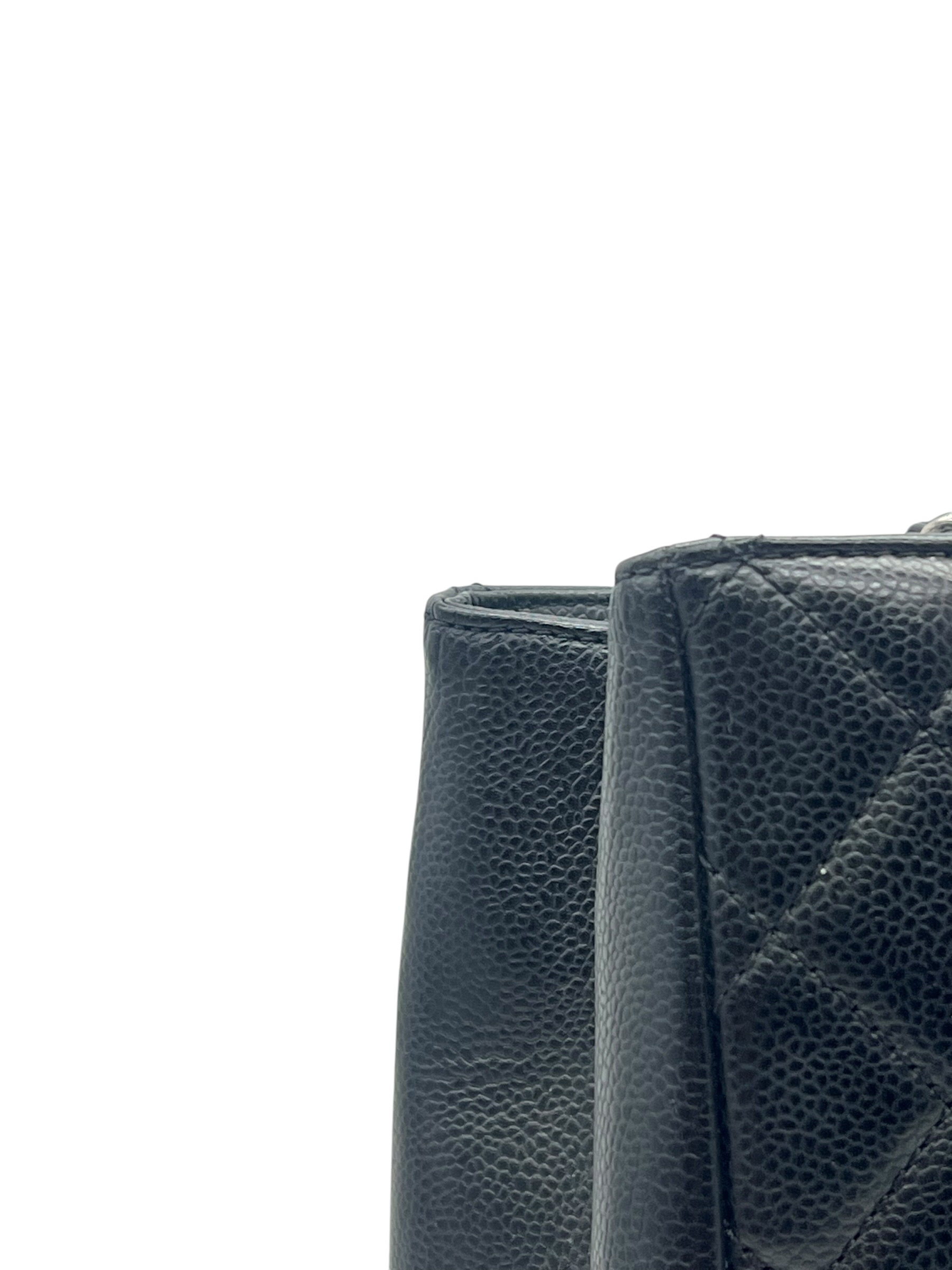Pre-Owned CHANEL Large Shopping Bag / Product Code: 26060706