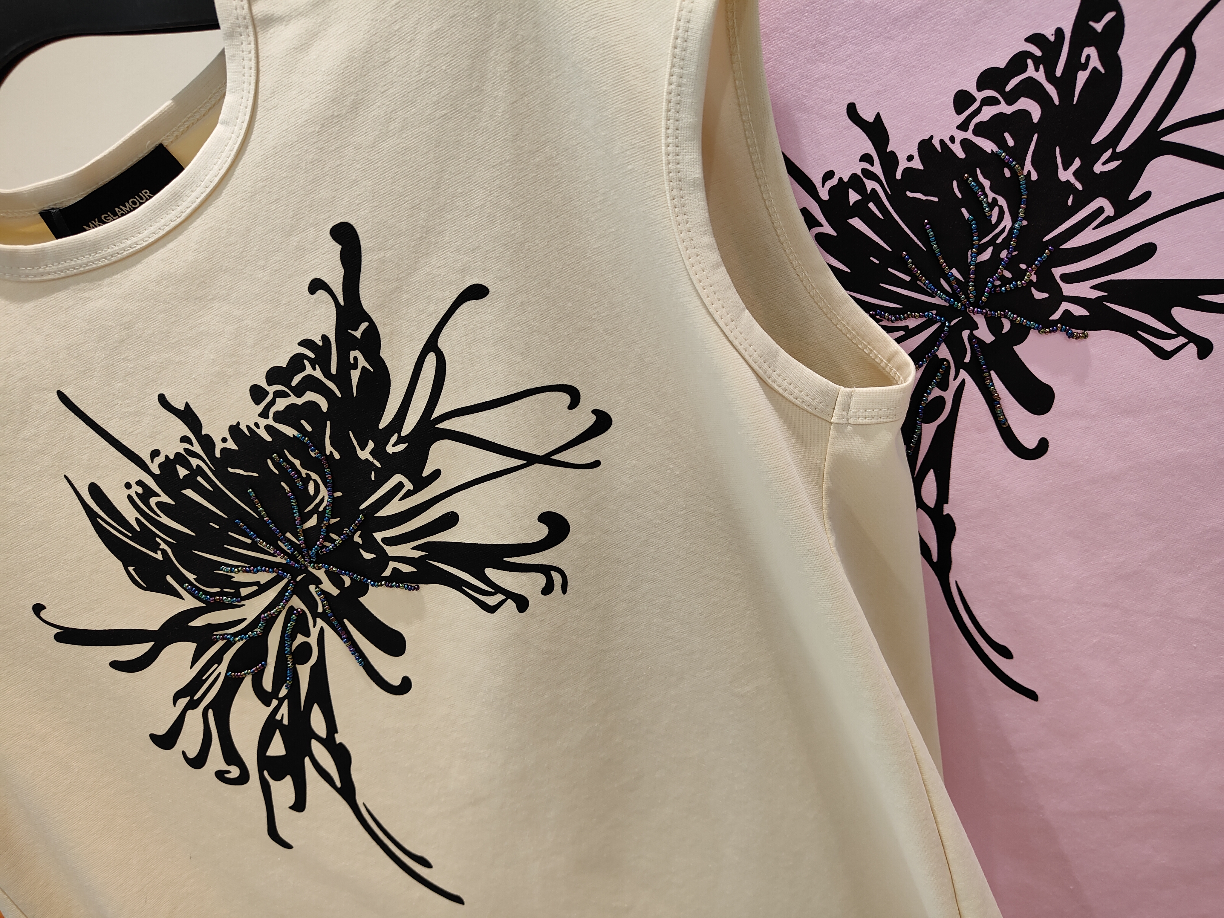 独家彩色串珠花卉上衣 2650