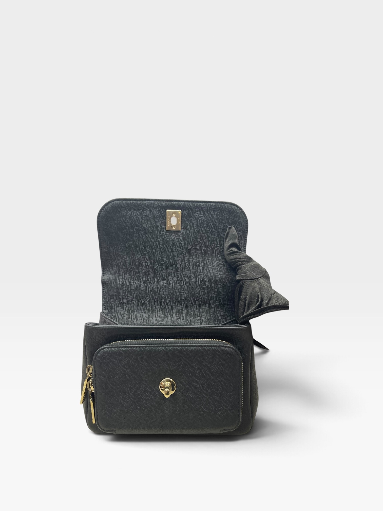 Pre-Owned CHANEL Business Affinity / Product Code: 102917
