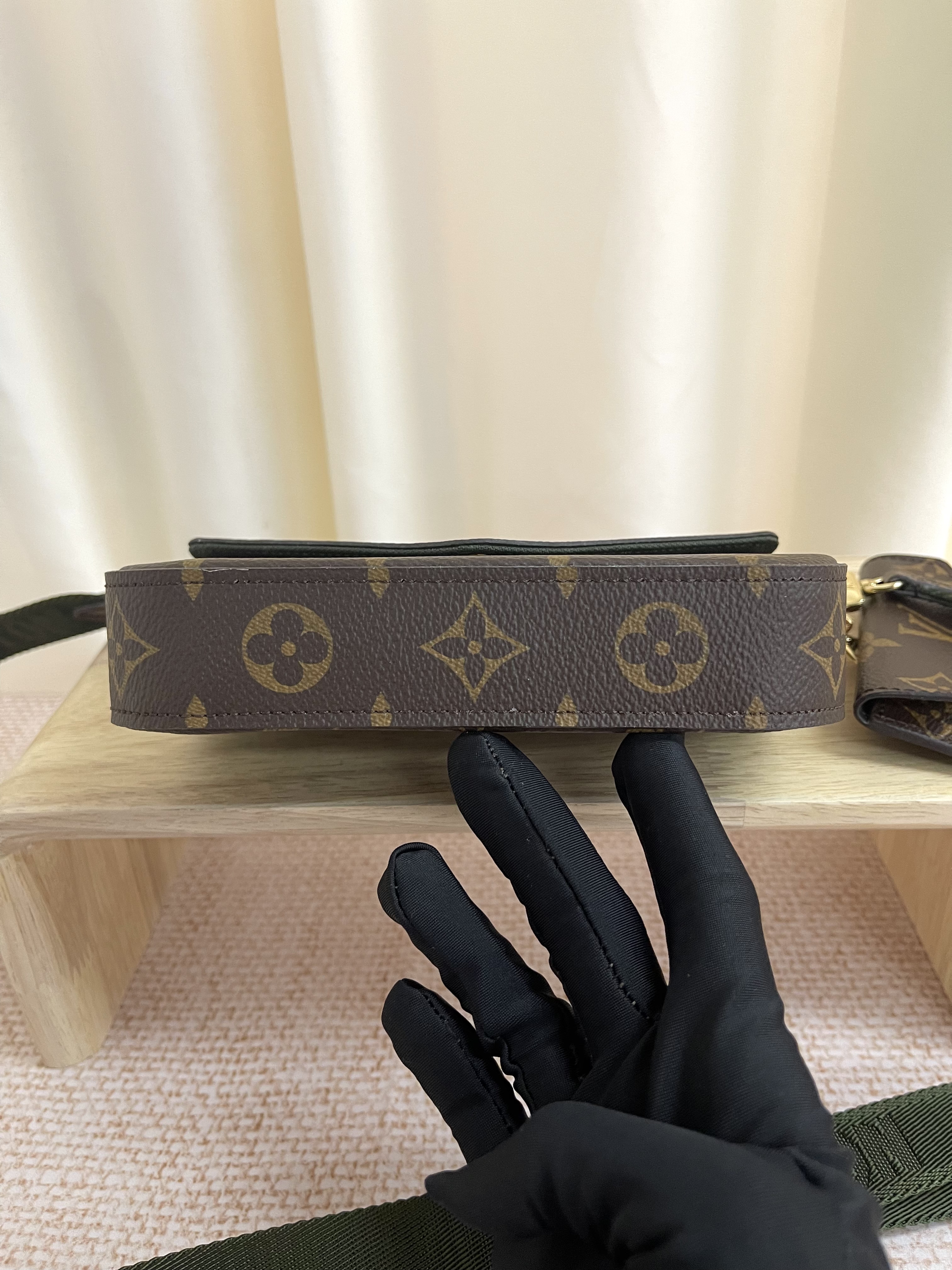 Pre-owned Louis Vuitton Félicie Strap & Go Monogram / Product Code: 26021307