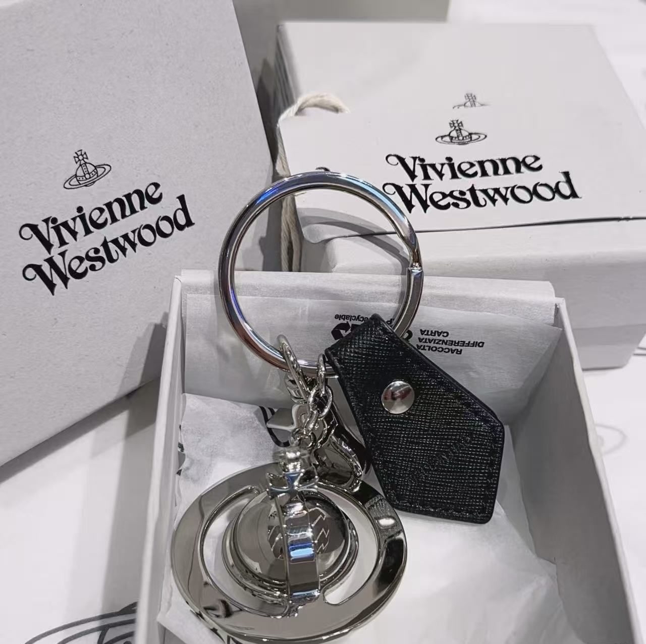 Vivienne Westwood 西太后星球鎖匙扣 