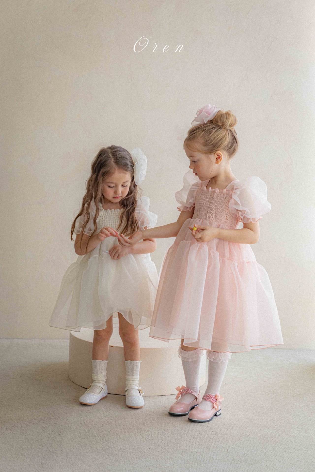 ☀️預訂 韓國直送☀️🇰🇷Oren兩色歐根紗泡泡袖包屁裙/連身裙