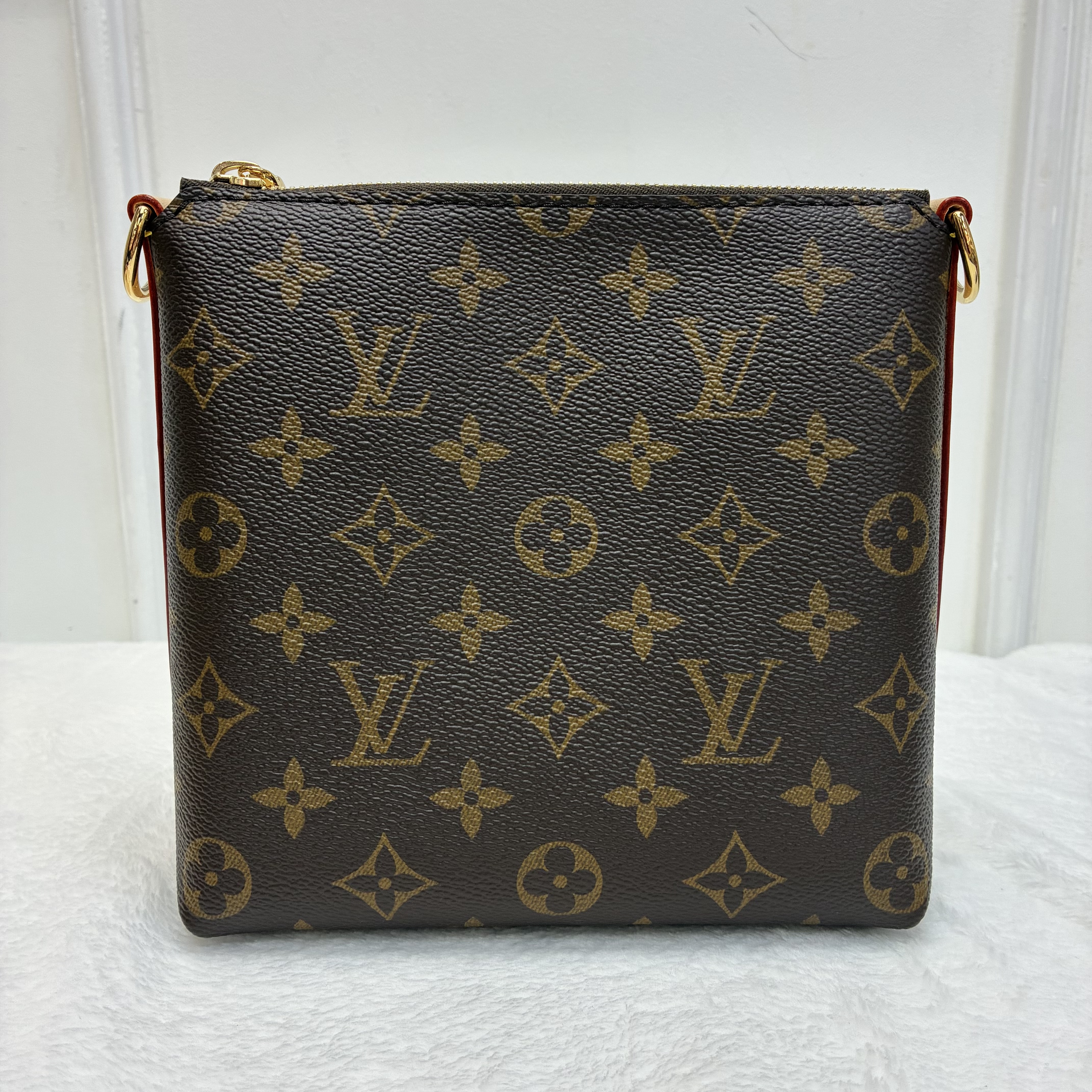 ‼️Lisa同款 LV Multipass Mini 肩帶可拆除  26秋冬款 小個子最愛▫️