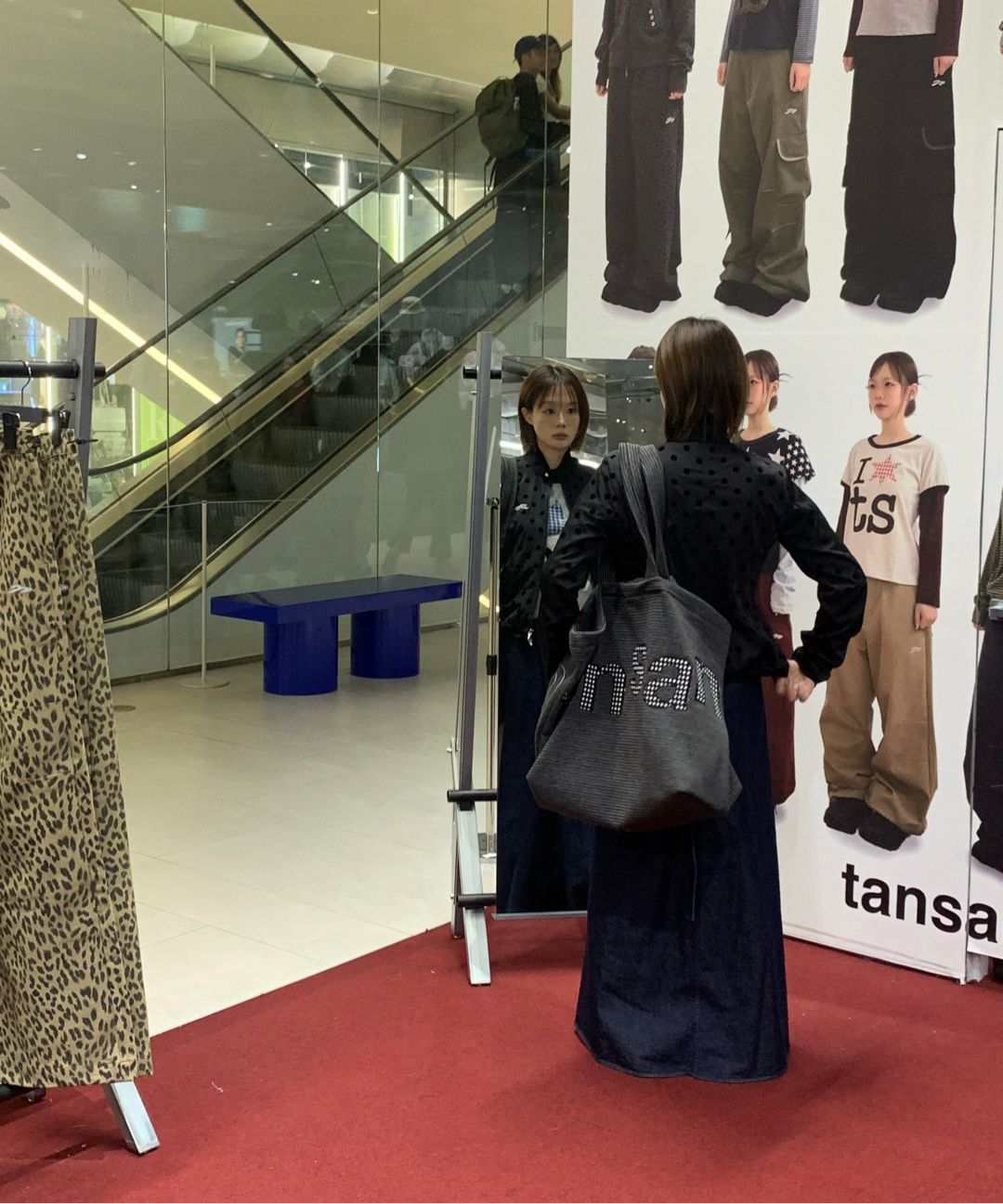 🇰🇷訂購｜tansanmagnesium｜Carbonated logo shopper bag