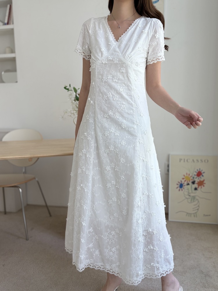 Aurelie Embroidered Dress (White)