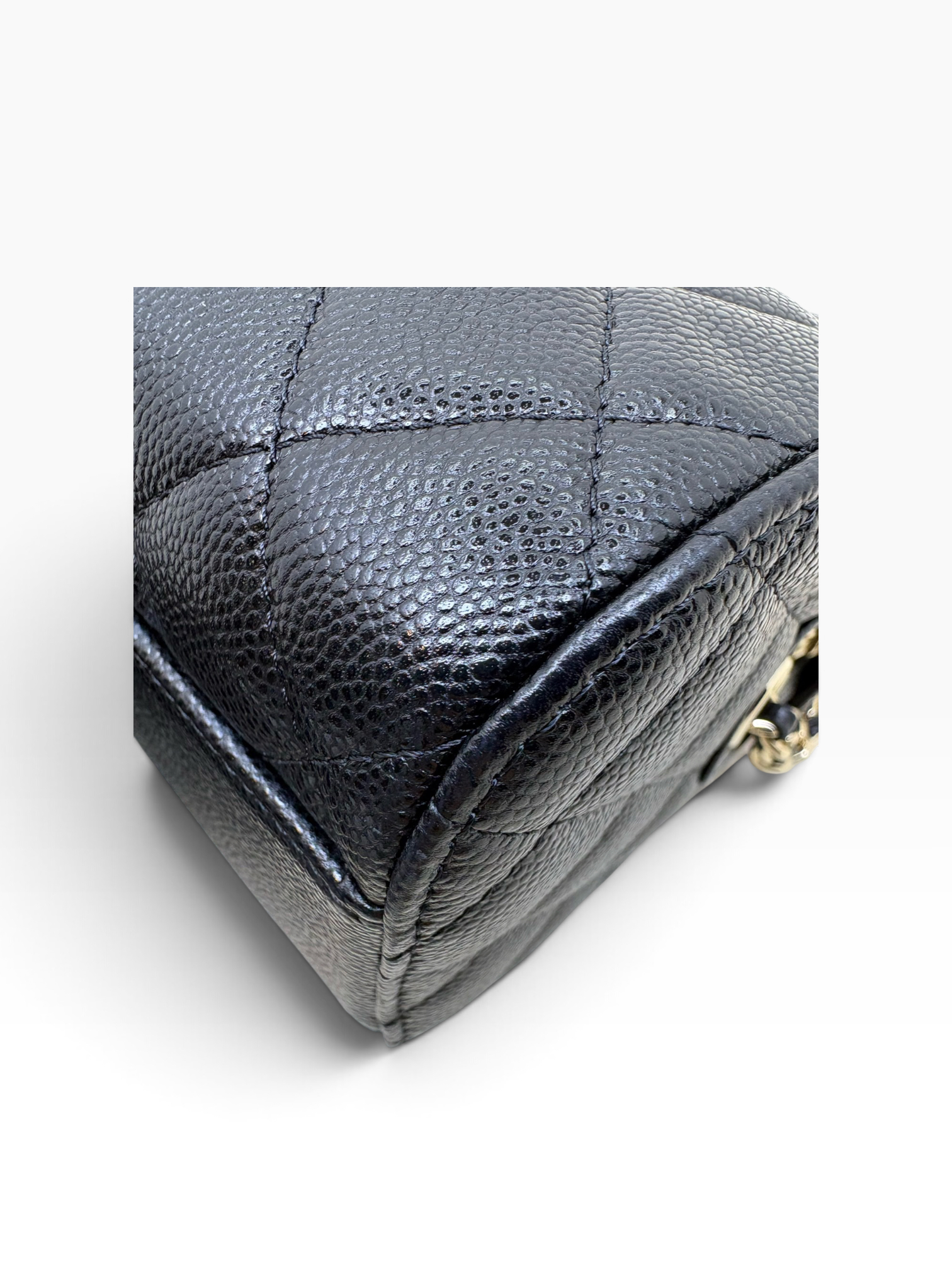Pre owned chanel 25P K09011