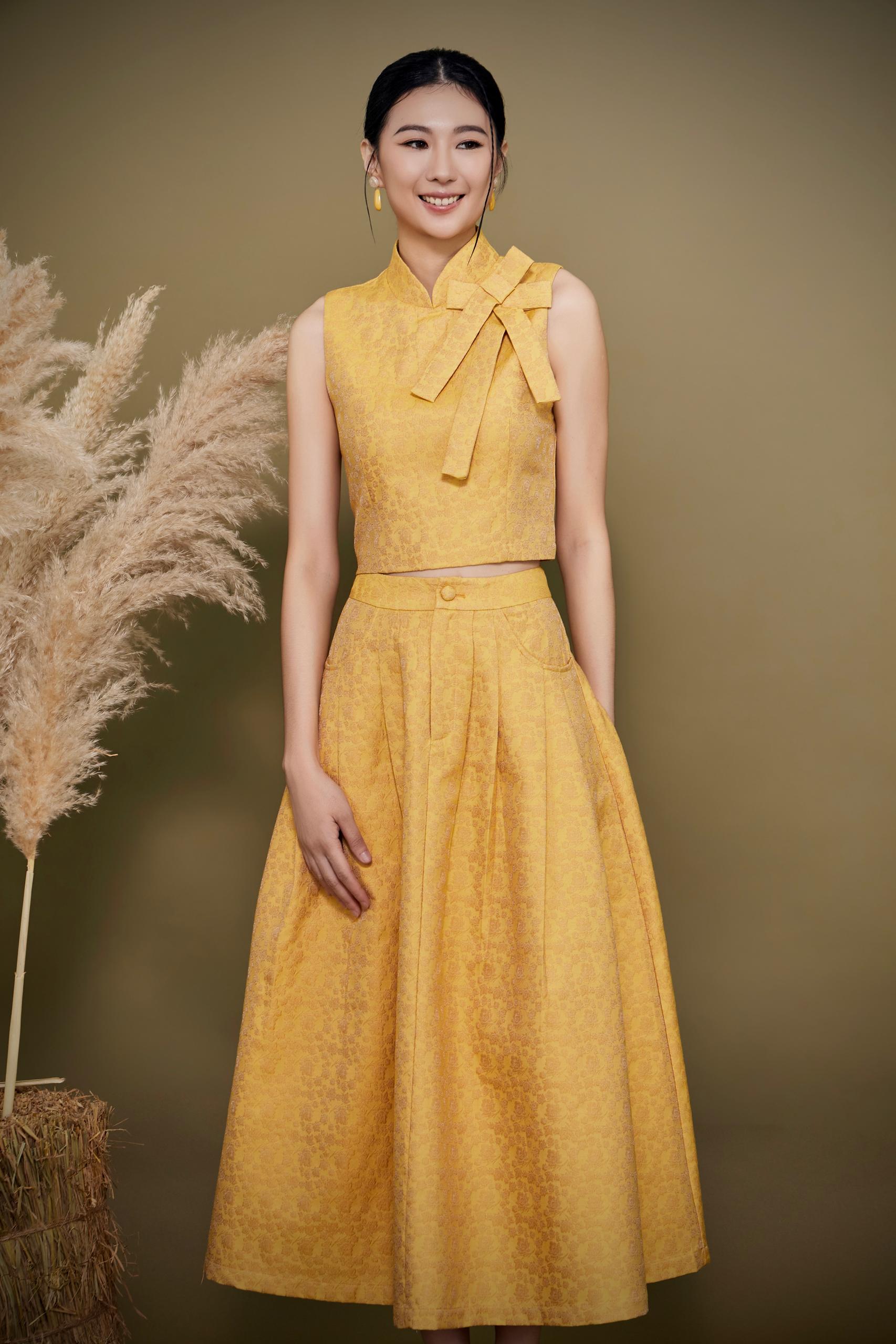 CB2785 EN TONG MINIMALIST BOW ORIENTAL CROP TOP