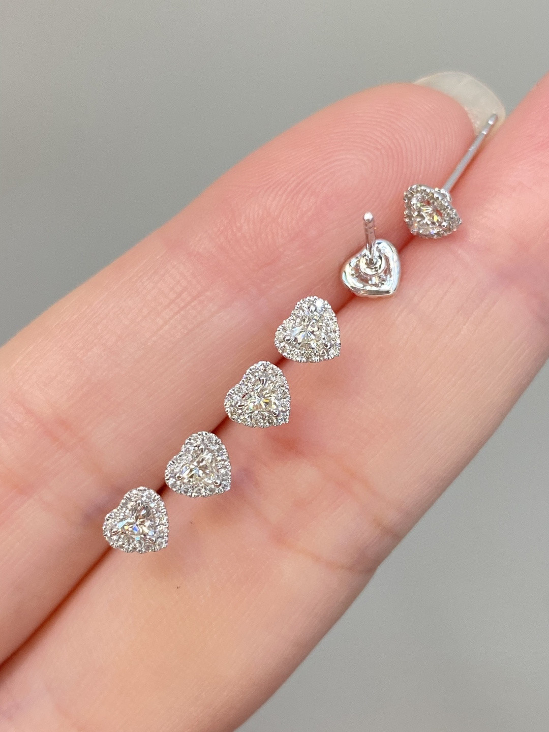 18K Diamond Earrings 