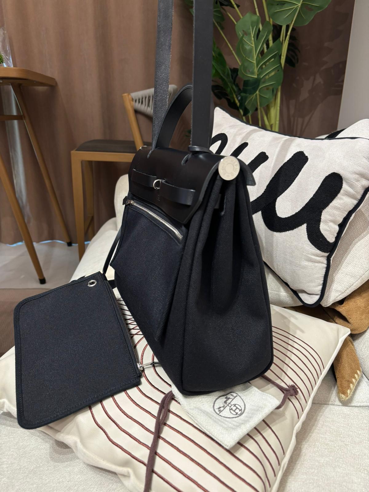 Hermes herbag 31 ,STAMP B 黑色銀扣  100%authentic,99%new ✅ Key lock ✅dust bag ✅box