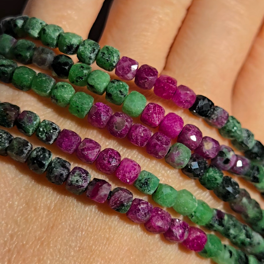 Faceted ruby in zoisite bead bracelets with UV - JW79