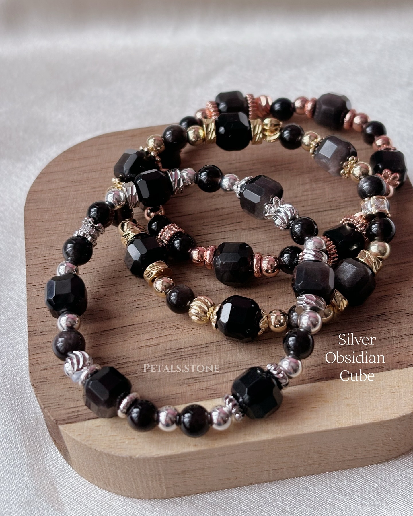 OBSIDIAN CUBE🖤