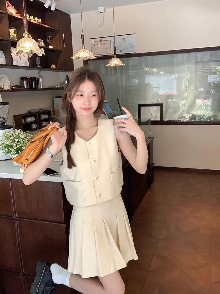 ST243小香马甲套装