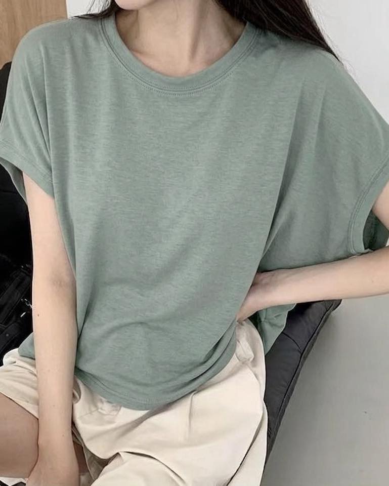 蝙蝠袖淨色top