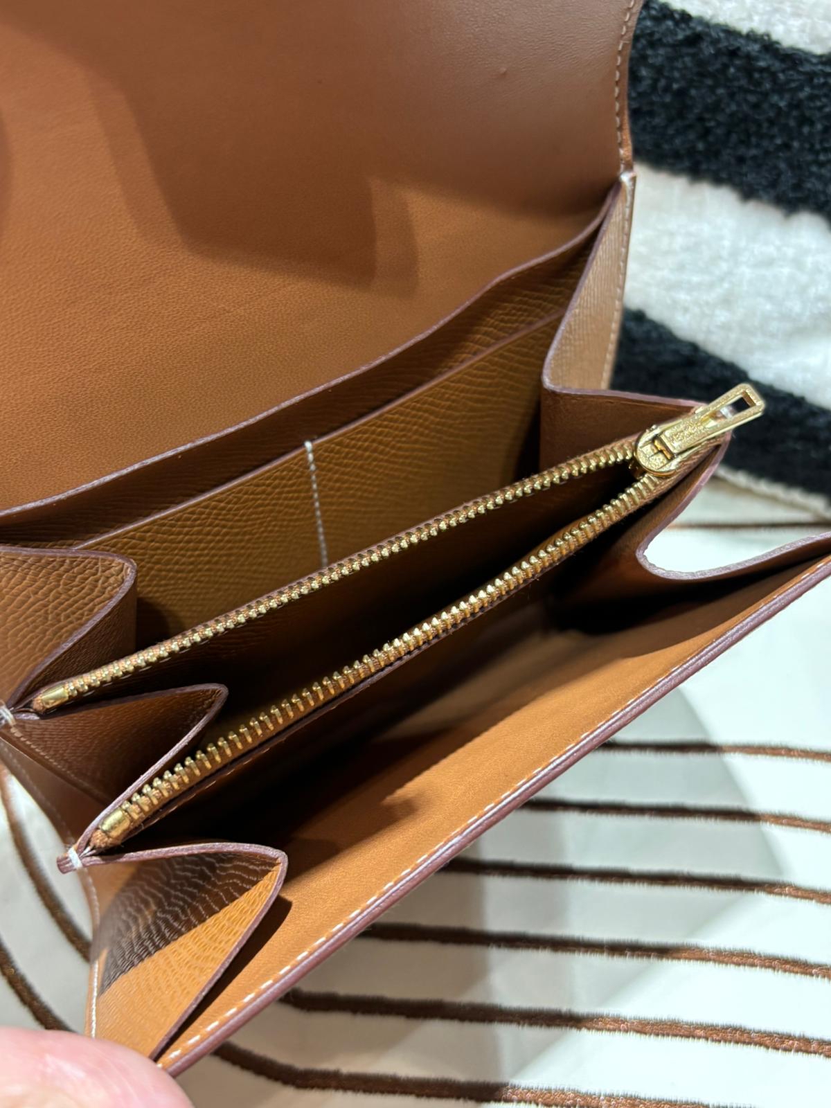 Hermes Constance wallet STAMP Y 金金Epsom 牛皮 100%Authentic ,98%new✅box 