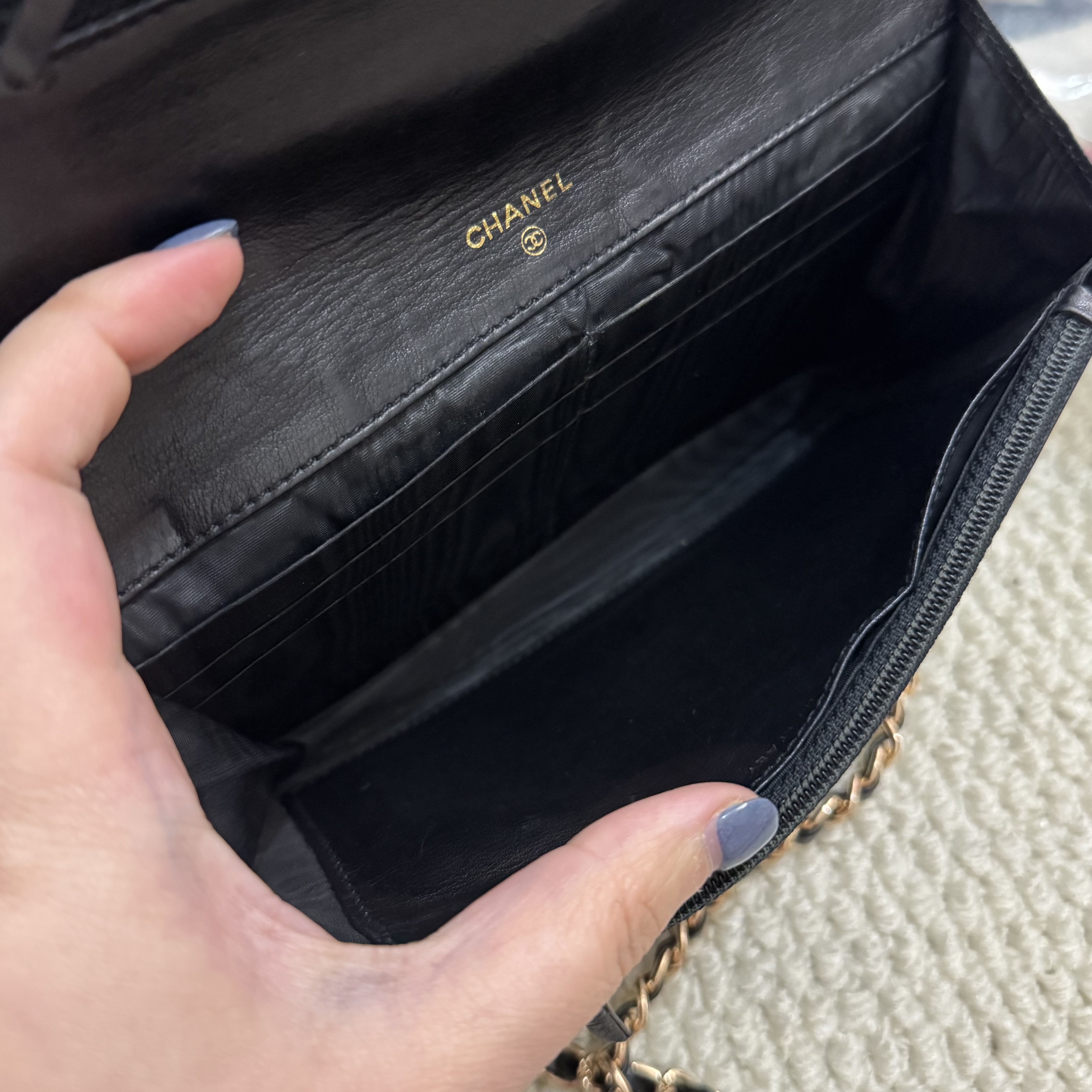 𝐂𝐡𝐚𝐧𝐞𝐥 𝐕𝐢𝐧𝐭𝐚𝐠𝐞 𝐏𝐨𝐮𝐜𝐡 𝐁𝐚𝐠 👜