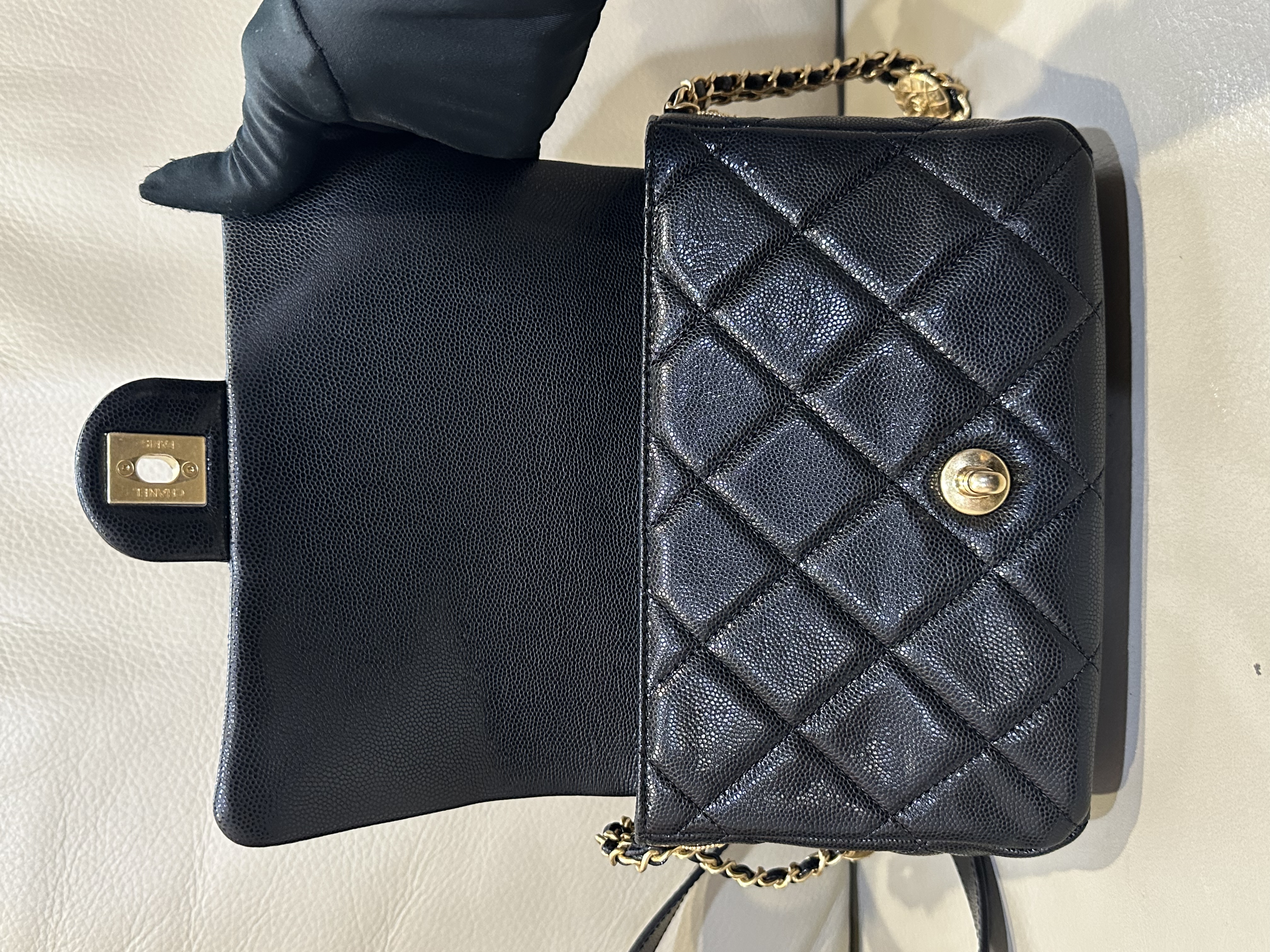 Pre-Owned Chanel Flap Bag / Product Code: 26040518