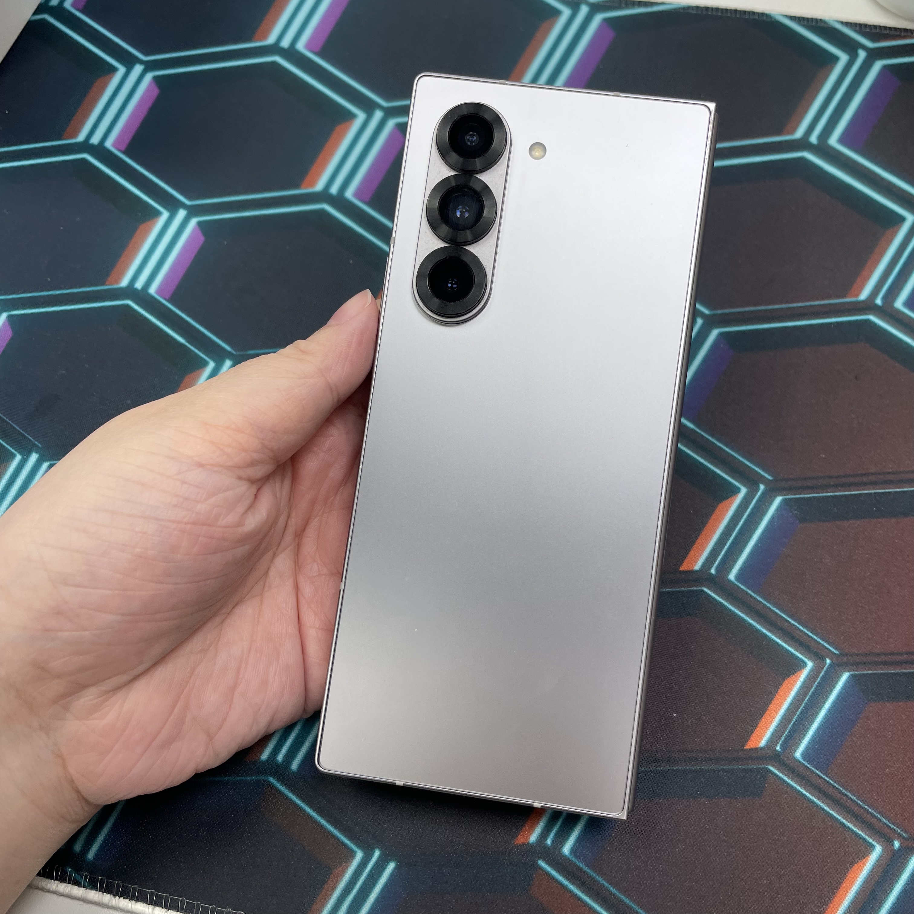 *6119 Galaxy Z Fold 6 超靚機 12+512GB 灰色 gray