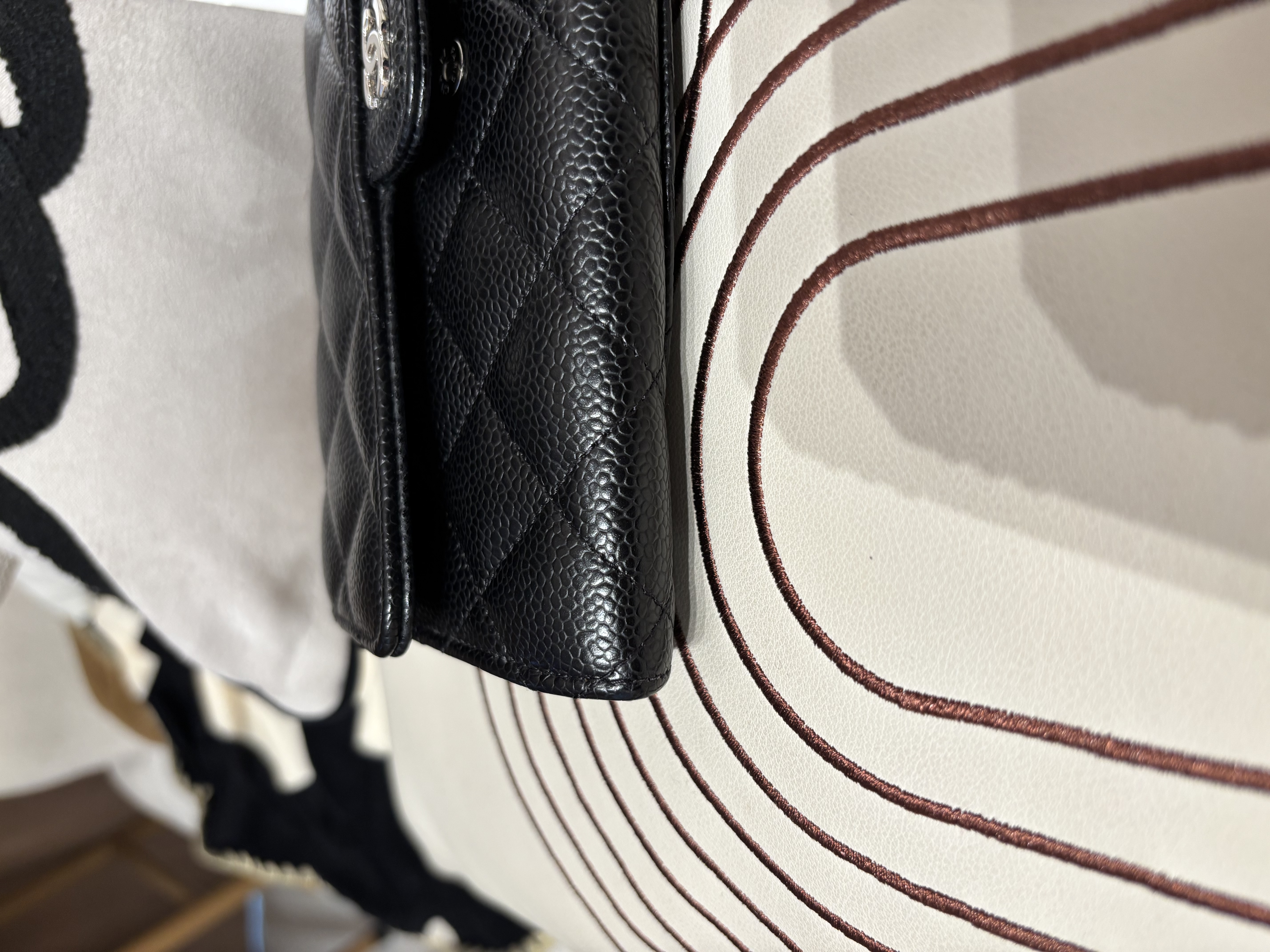 Chanel classic long wallet 黑色荔枝牛皮銀扣 