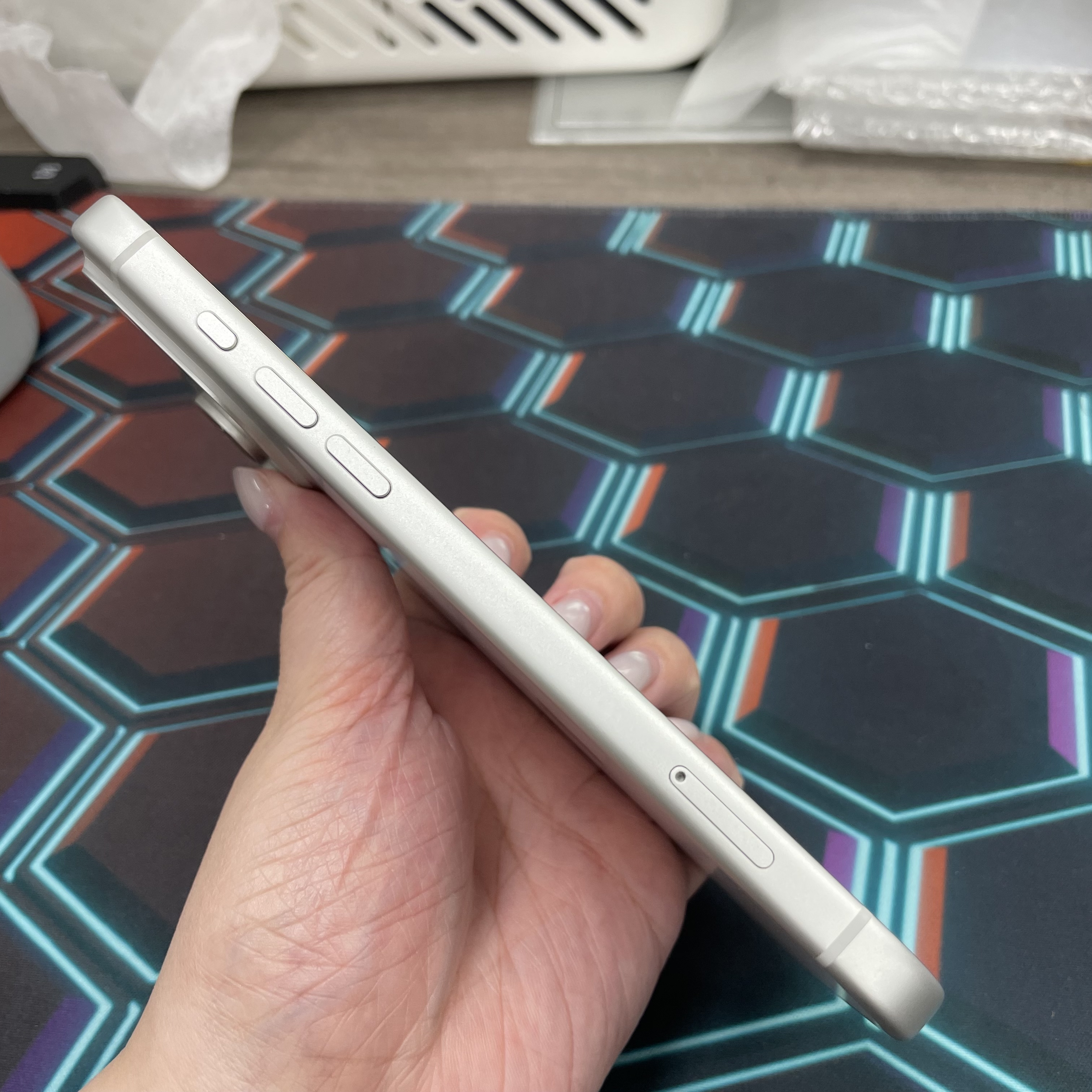 *6678 17 Pro max 完美機 256GB 電99 銀色 sliver