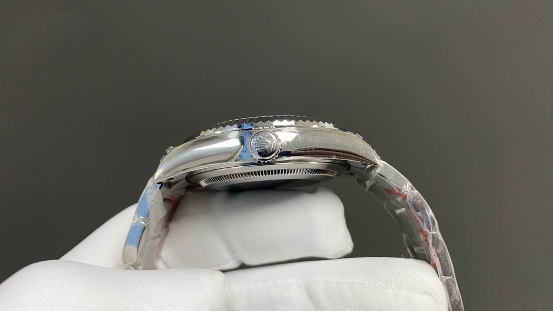 今日推荐🌐劳力士 (纵航者)天行者 白壳蓝面 42mm 9002机 顶级品质 出货实拍✈️