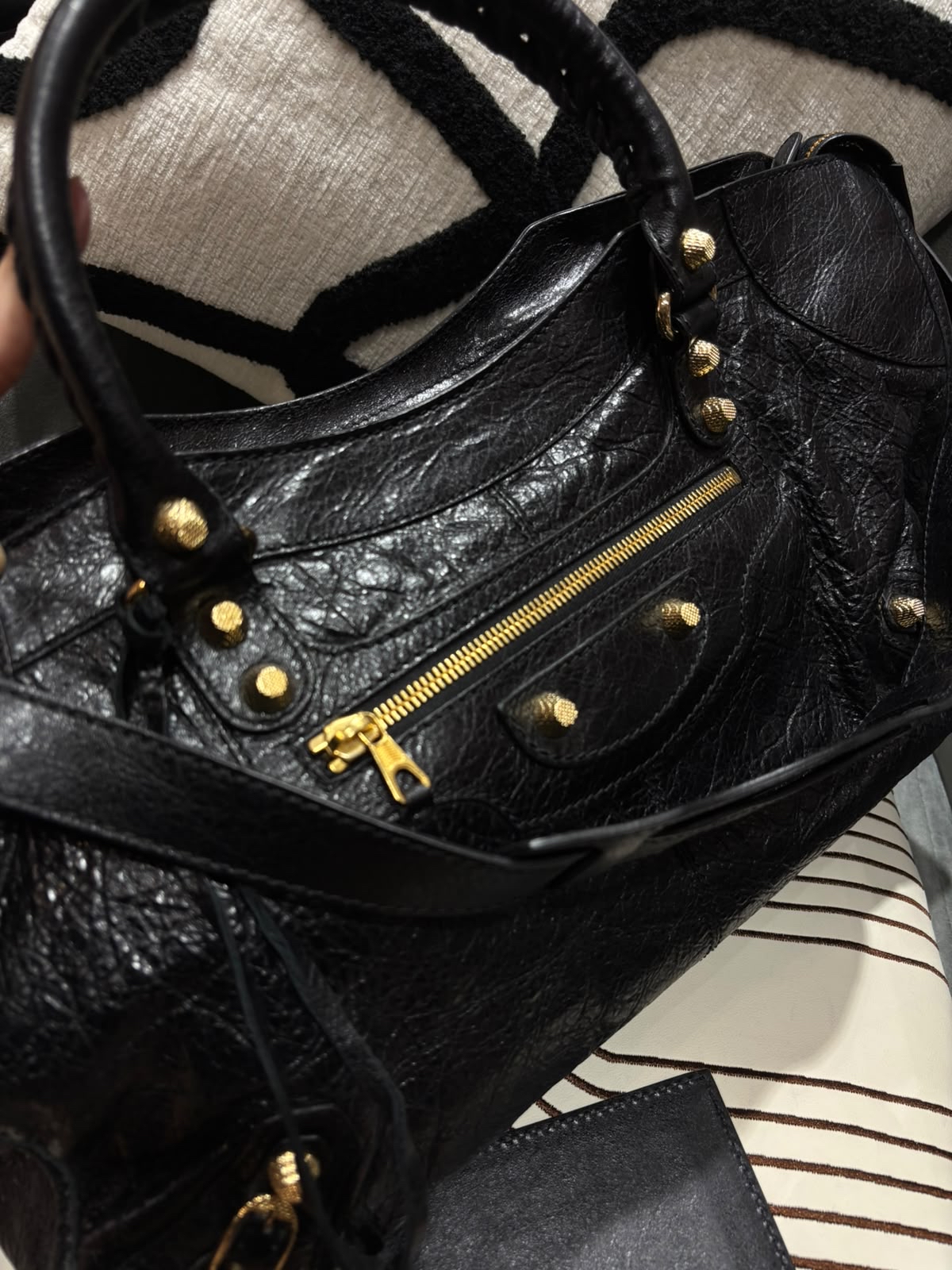 BALENCIAGA Giant Part Time 2 way bag 黑色牛皮金釘，100%Authentic, 98%New ✅mirror ✅Dust bag 