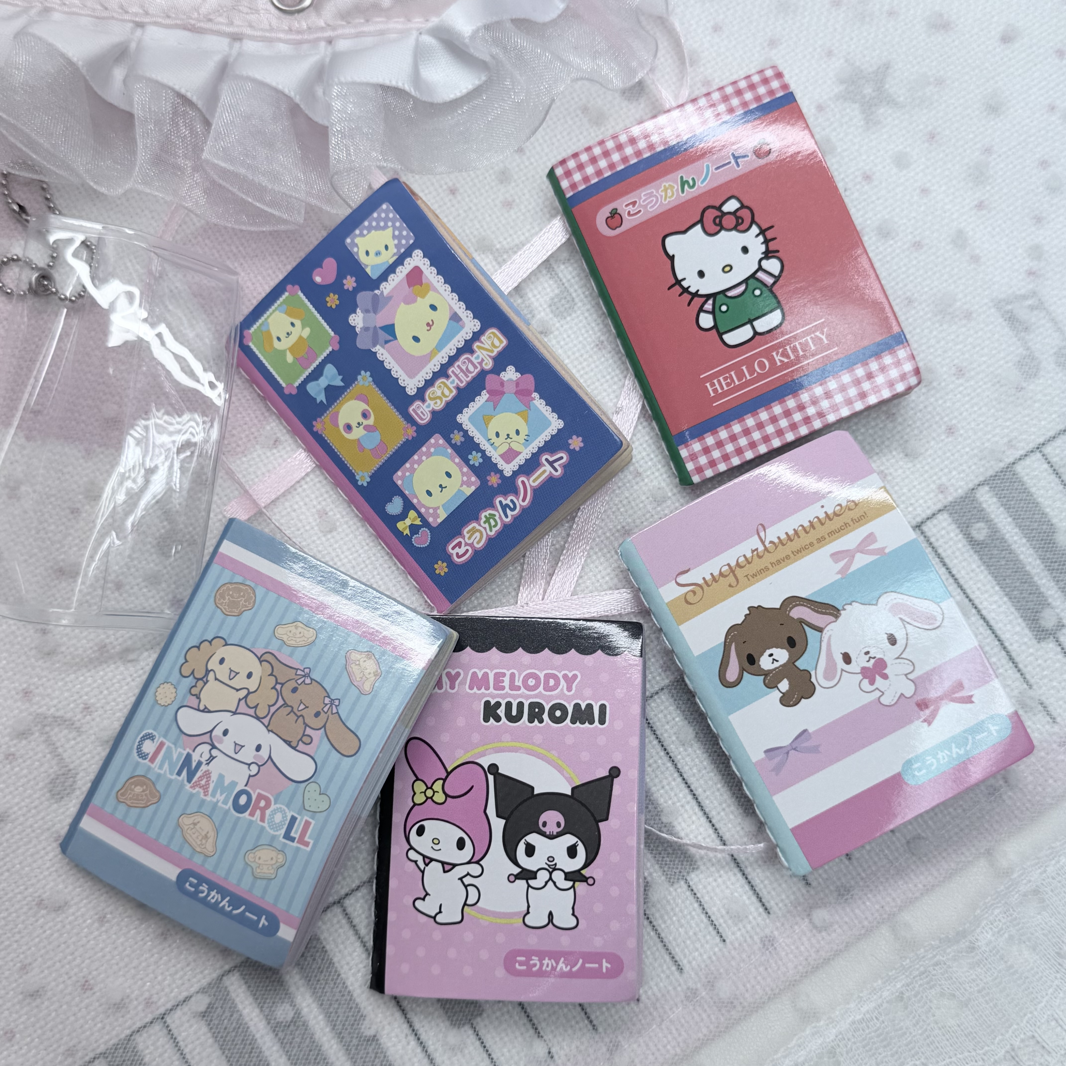 Sanrio 迷你書仔造型扭蛋