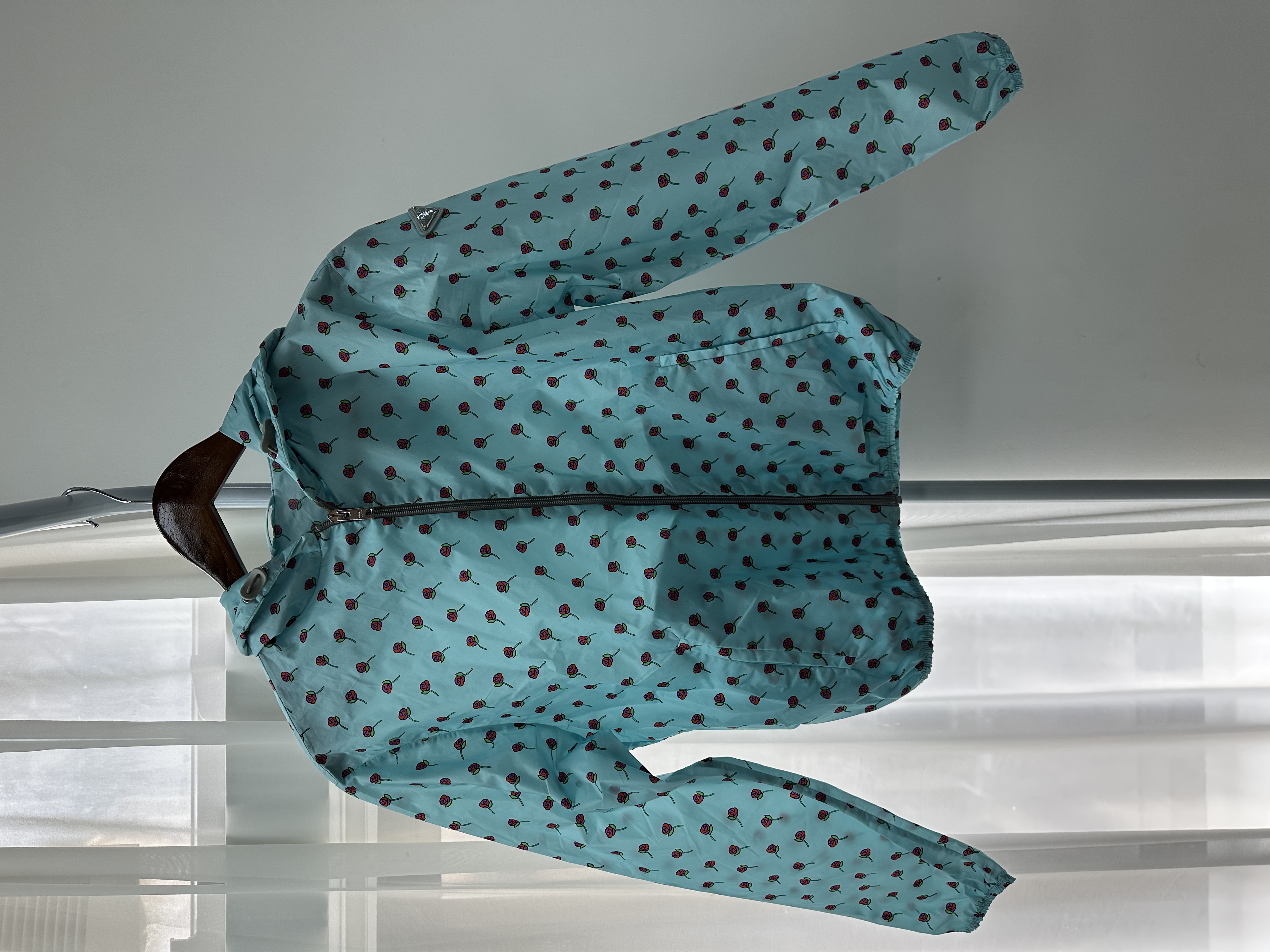 Pre-owned Prada light blue rose print rain jacket / Product Code: 26050804