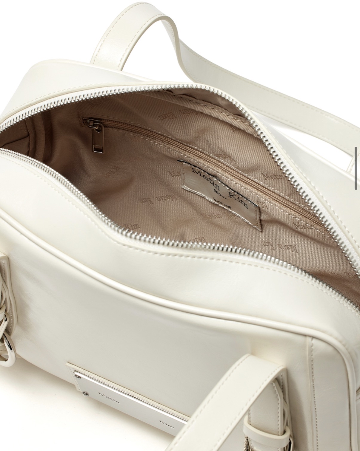 MATIN KIM特價場 BIKER DETAIL SQUARE SHOULDER BAG IN IVORY