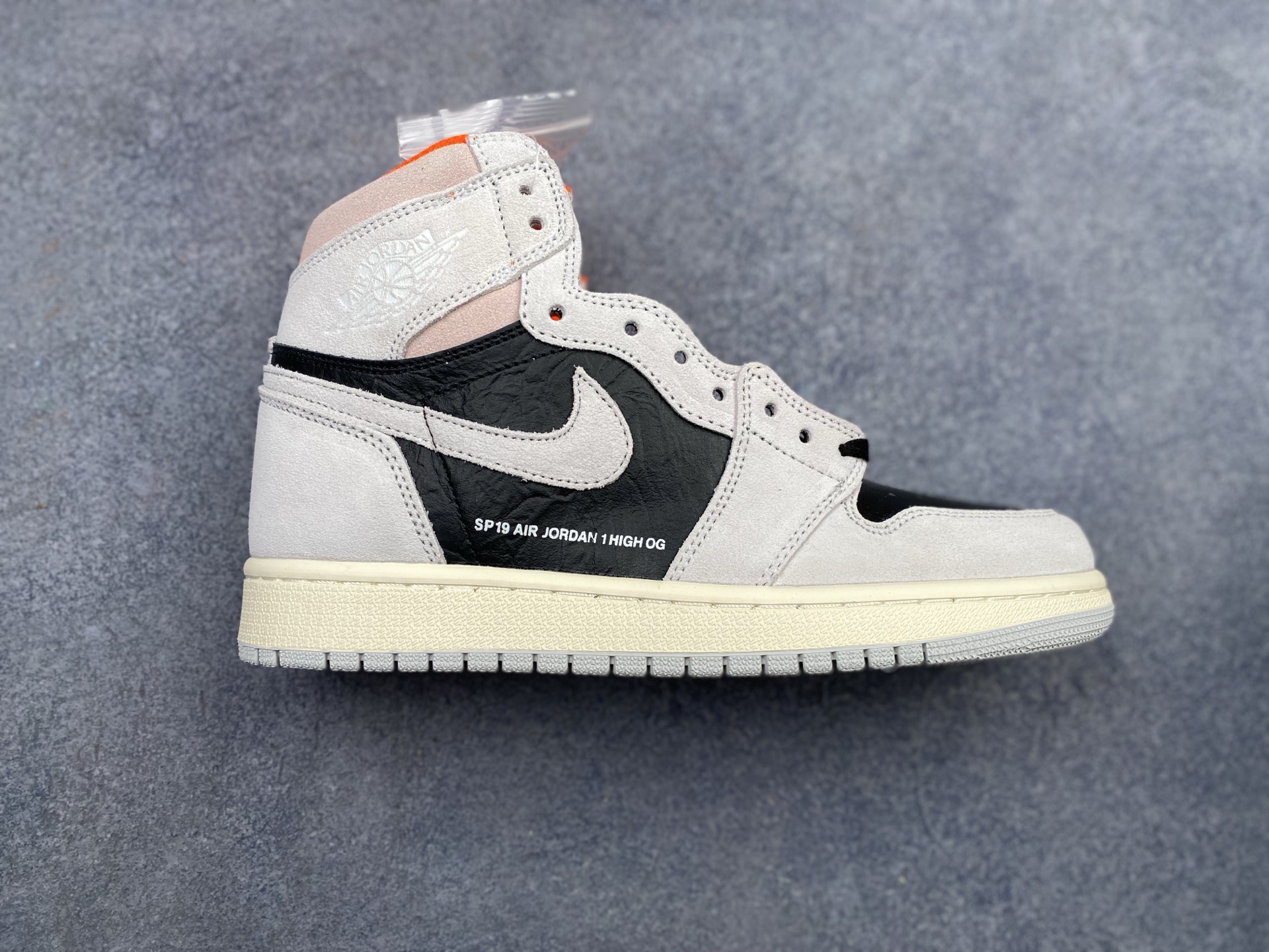 Nike Air Jordan 1 Retro High OG