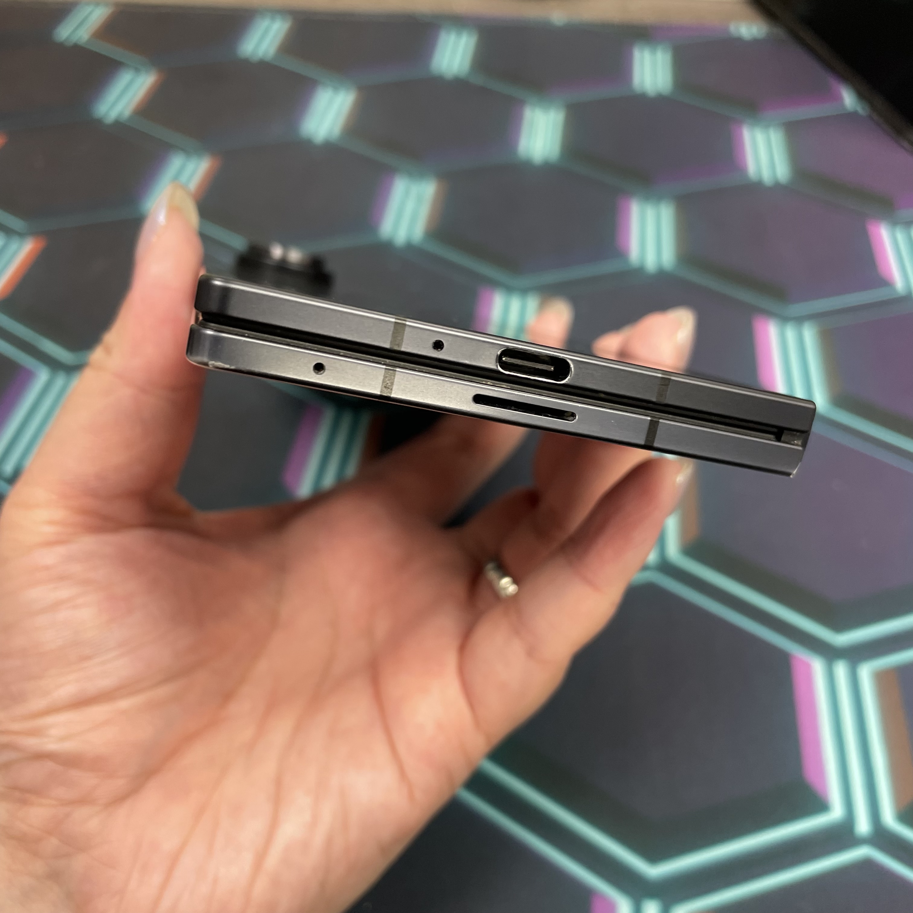 *7256。Galaxy Z Fold 7 超靚機 12+512GB 黑色 black