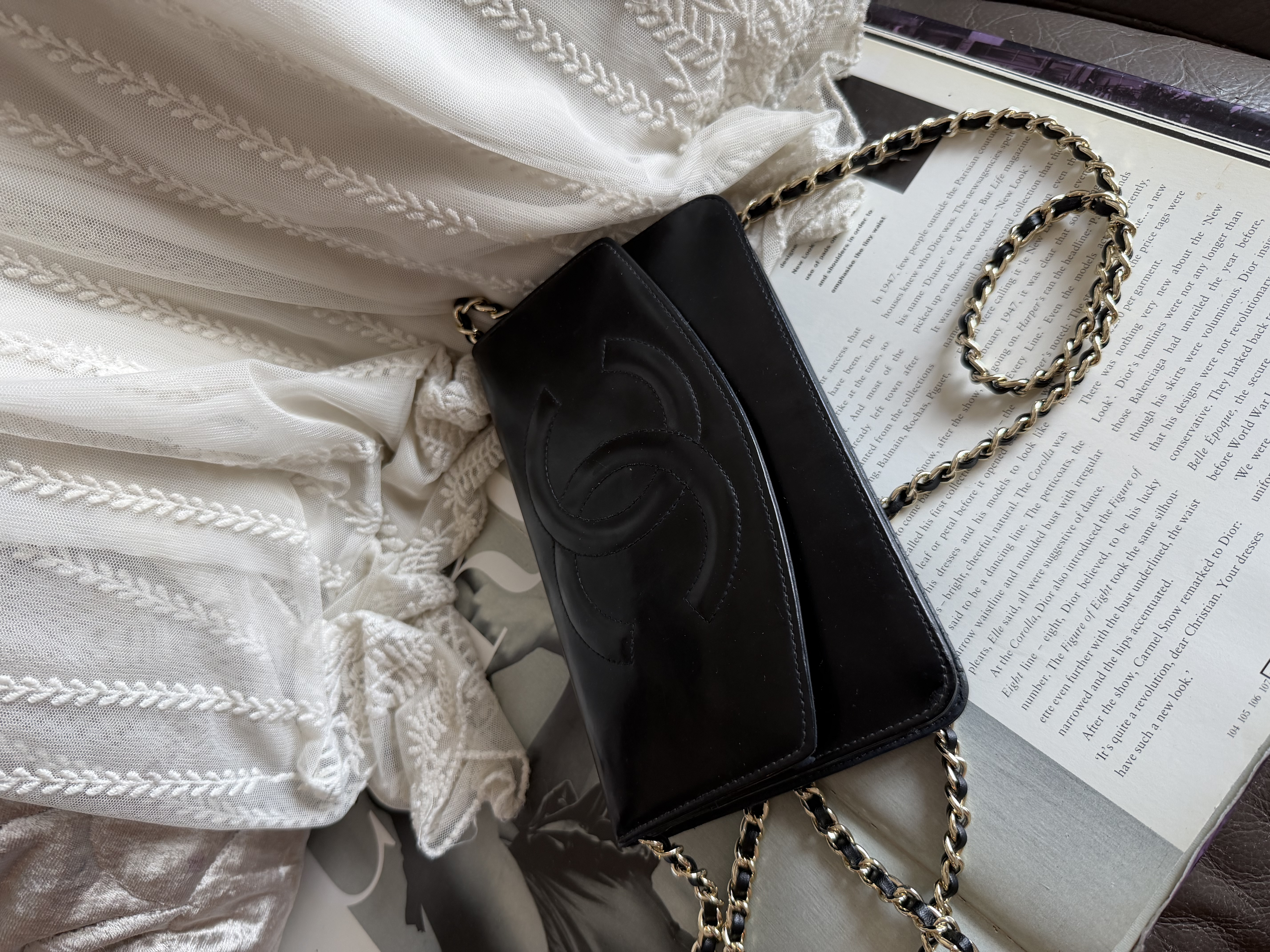 Vintage Chanel patent leather wallet 