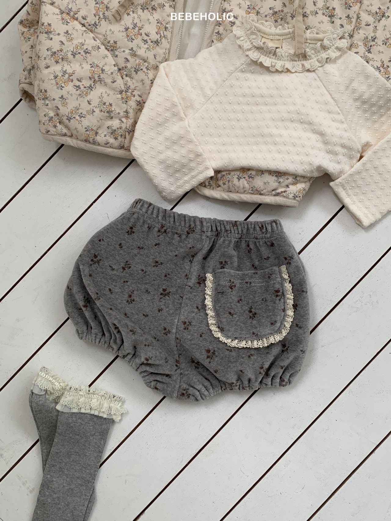 🌸預訂 韓國直送🌸🇰🇷BEBEHOLIC三色蕾絲口袋碎花燈籠褲