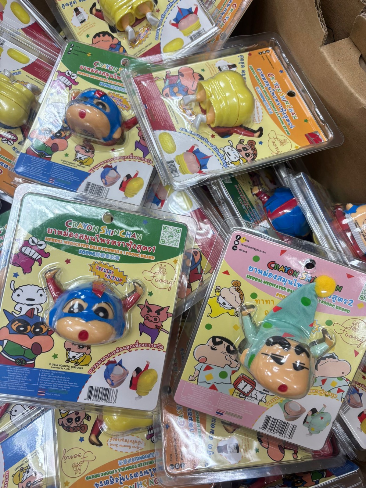 $95件.2件以上$85件.新款登場-泰國限定蠟筆小新屁屁鼻通＋青草膏