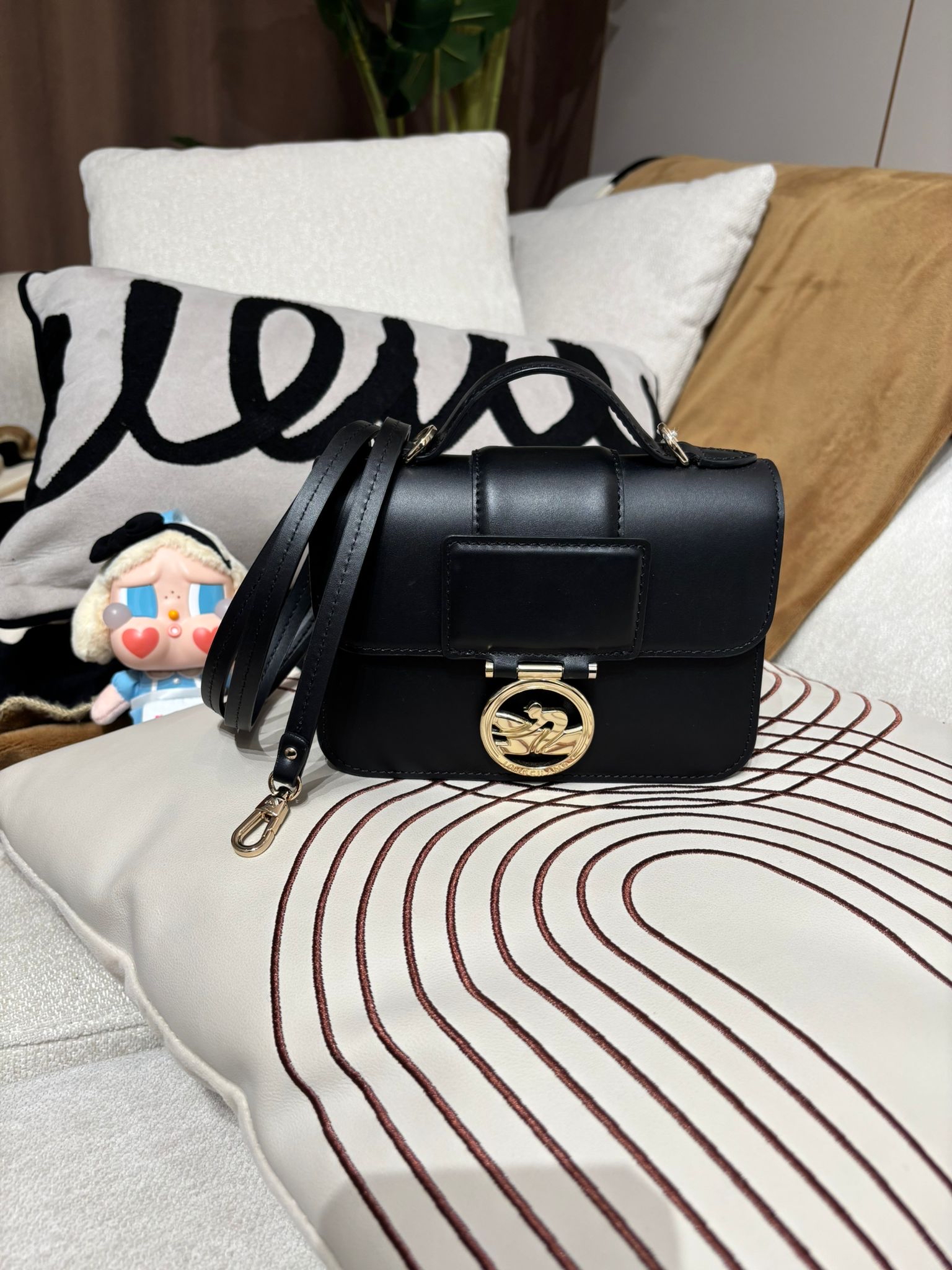 Longchamp 2 Way bag Calfskin 100%Authentic, 98%New ✅Dust bag